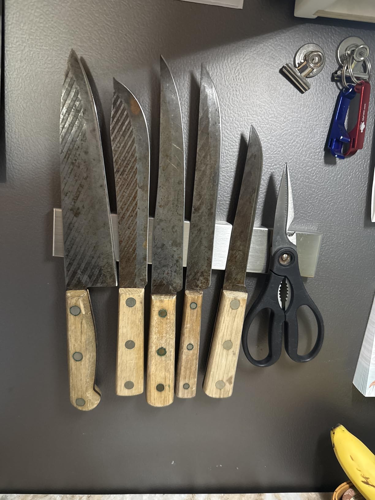 Magnetic Knife Holder for Wall, Knife Magnetic Strip Magnetic Knife Holder for Refrigerator Mount Knife Rack Kitchen Utensil Holder Metal Tool Holder Knife Block Kitchen Organizers Accessories 10 Inch - Customer Photo 2