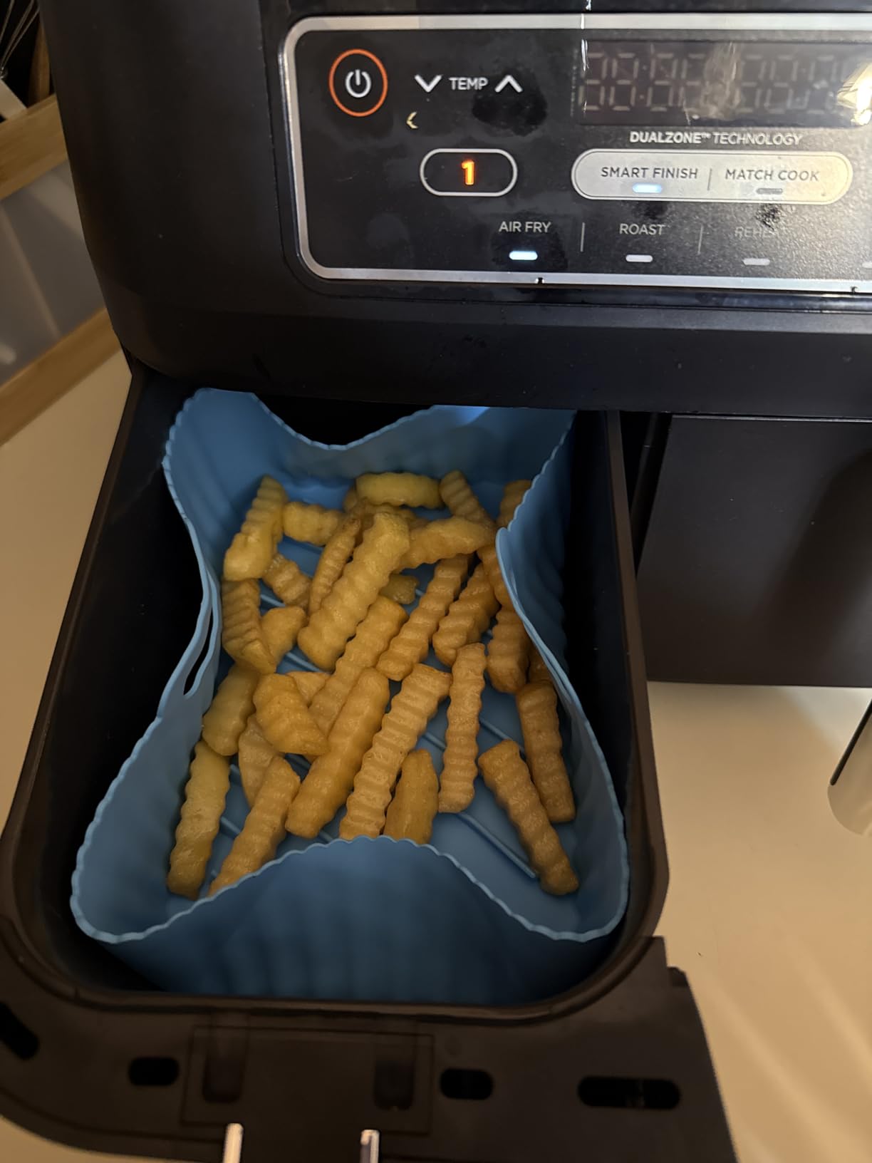Air Fryer Silicone Liners Square 2 Pack 7.1 Inch Airfryer Liners 4-7 QT Reusable Air Fryer Liners Silicone Pot Oven Liner Baking Tray Customer Review Air Fryer Silicone Liners Square 2 Pack 7.1 Inch Airfryer Liners 4-7 QT Reusable Air Fryer Liners Silicone Pot Oven Liner Baking Tray - Customer Photo 1
