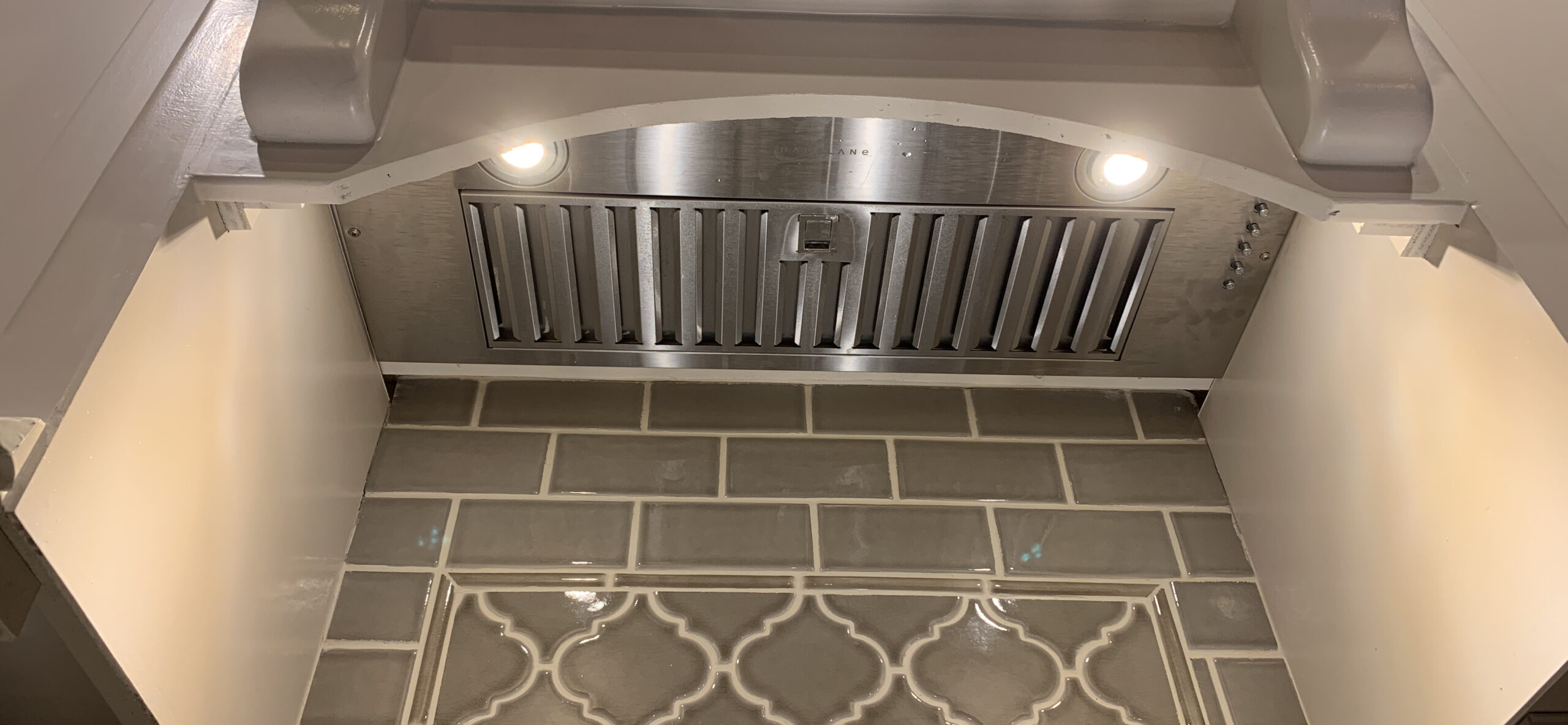 Hauslane Range Hood Insert 46 Inch Pro-Style - Stainless Steel Built-In Vent with 800 CFM Suction, Quiet Operation, LED Lights, 3-Speed Fan, 21 Hauslane Range Hood Insert 46 Inch Pro-Style - Stainless Steel Built-In Vent with 800 CFM Suction, Quiet Operation, LED Lights, 3-Speed Fan, 21