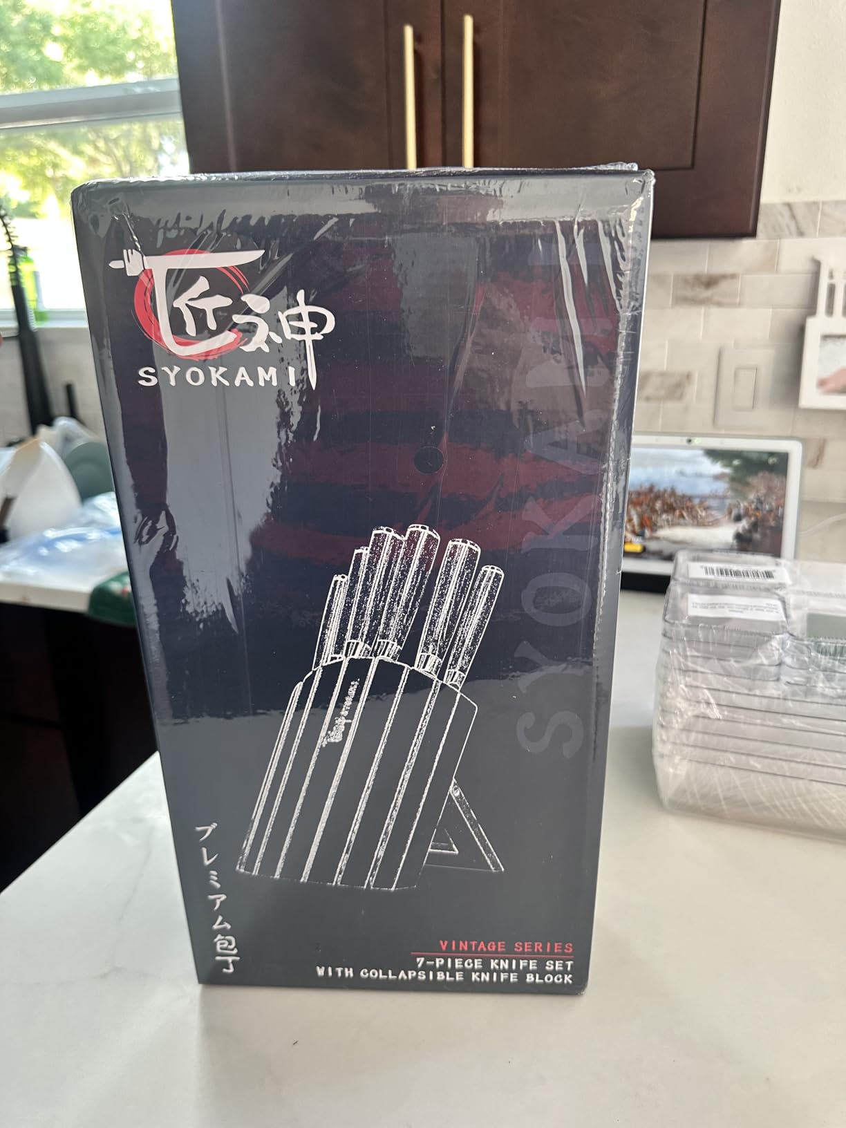 Knife Set 7 Piece Japanese Style Kitchen Knife Set With Foldable Magnetic Acacia Wood Block Sharp High Carbon Stainless Steel Knives Set for Kitchen with Anti-slip Handle, Valentine's Gift Customer Review Knife Set 7 Piece Japanese Style Kitchen Knife Set With Foldable Magnetic Acacia Wood Block Sharp High Carbon Stainless Steel Knives Set for Kitchen with Anti-slip Handle, Valentine's Gift - Customer Photo 1