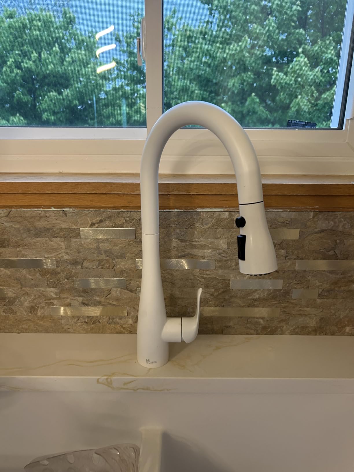 Kitchen Faucet with Soap Dispenser and Pull Down Sprayer - Stainless Steel Single Handle Kitchen Sink Faucet, 1 or 3 Hole Design for Modern Farmhouse Kitchens, Rv, and Bar Sinks(White) Customer Review Kitchen Faucet with Soap Dispenser and Pull Down Sprayer - Stainless Steel Single Handle Kitchen Sink Faucet, 1 or 3 Hole Design for Modern Farmhouse Kitchens, Rv, and Bar Sinks(White) - Customer Photo 2