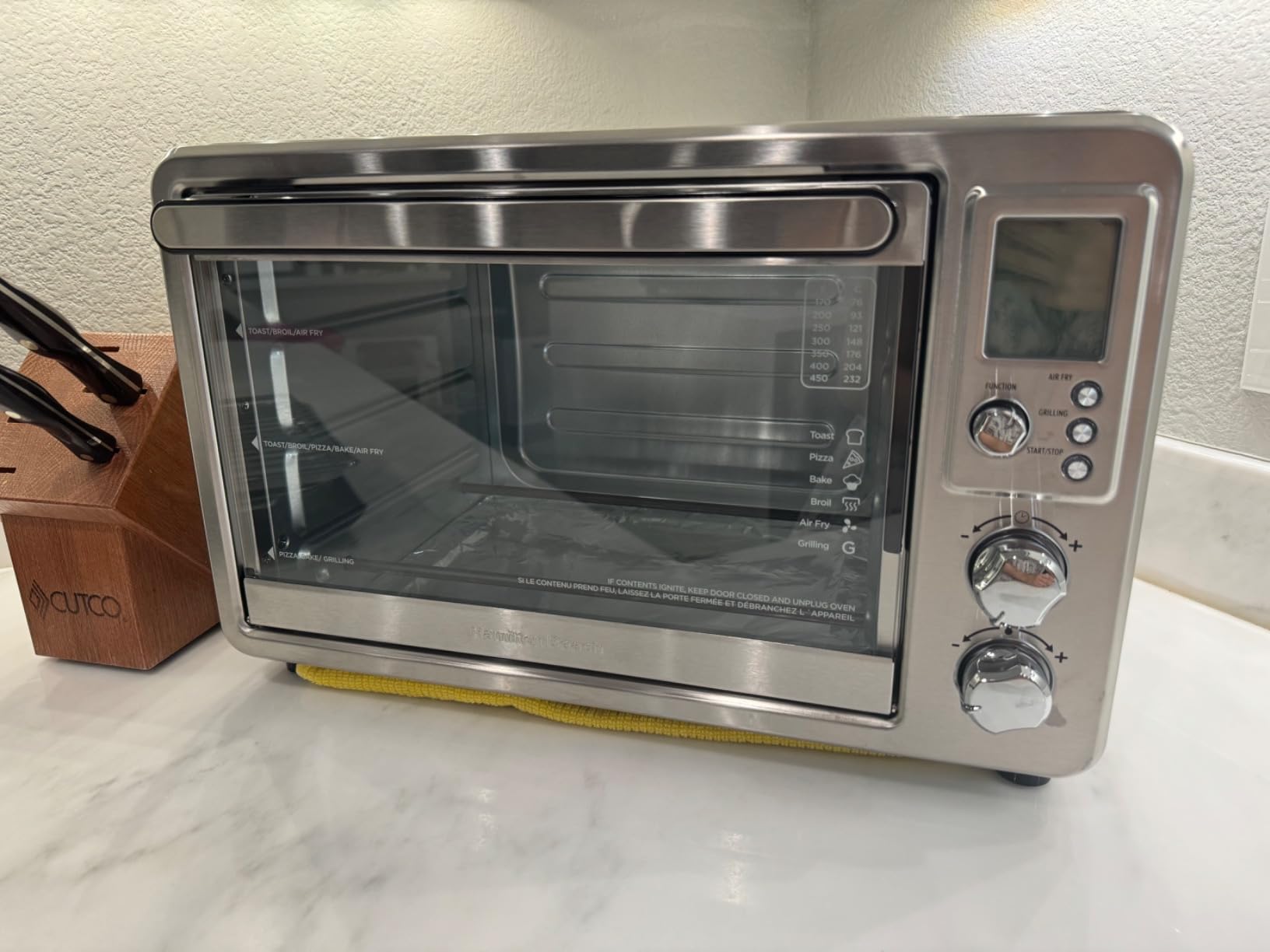 Hamilton Beach 6-in-1 Sure Crisp Air Fryer Toaster Oven Combo & Electric Indoor Grill, 450 F Searing Temp, Bake, Broil, Toast and Pizza Function, .88 cu. ft., 6 Slice Capacity, Stainless Steel (31395) - Customer Photo 1