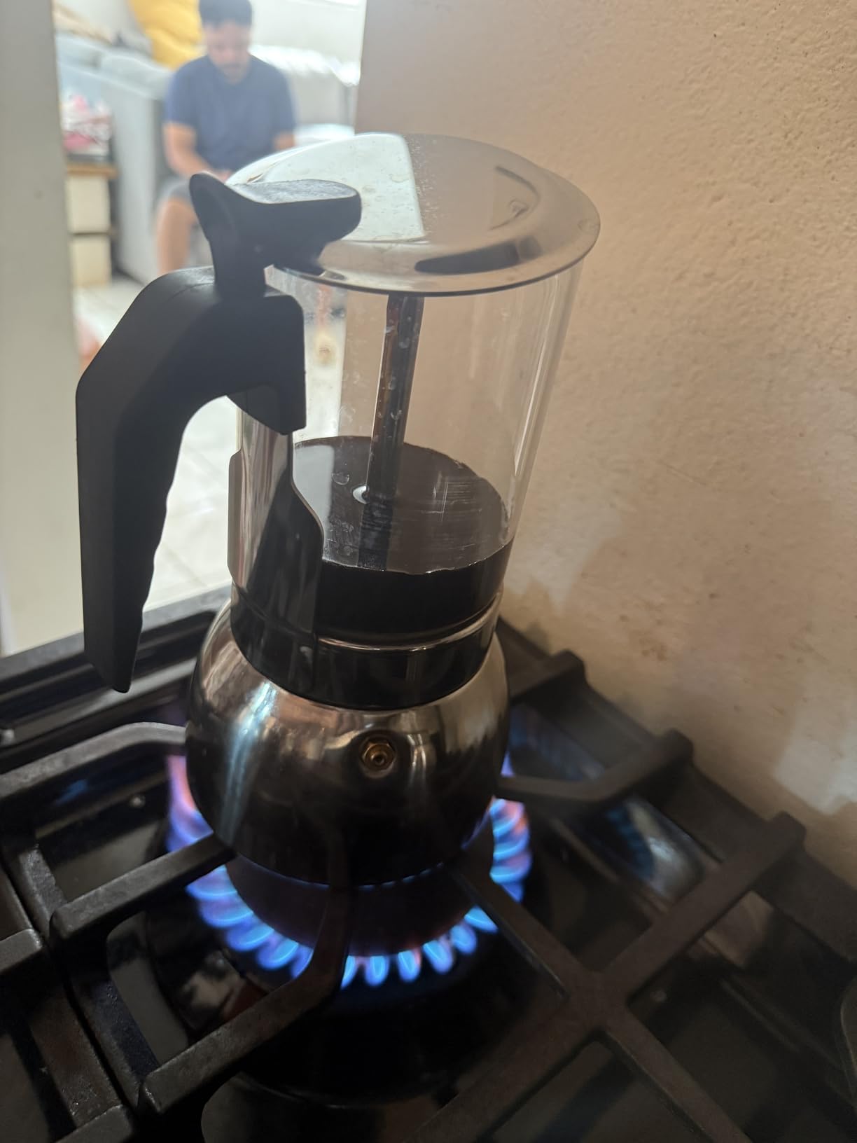 Coffee Gator 9 Cup Moka Pot, 15oz Stovetop Espresso Maker for Italian Coffee, Transparent Glass & Stainless Steel Design, Silver, 450ml Customer Review Coffee Gator 9 Cup Moka Pot, 15oz Stovetop Espresso Maker for Italian Coffee, Transparent Glass & Stainless Steel Design, Silver, 450ml - Customer Photo 2