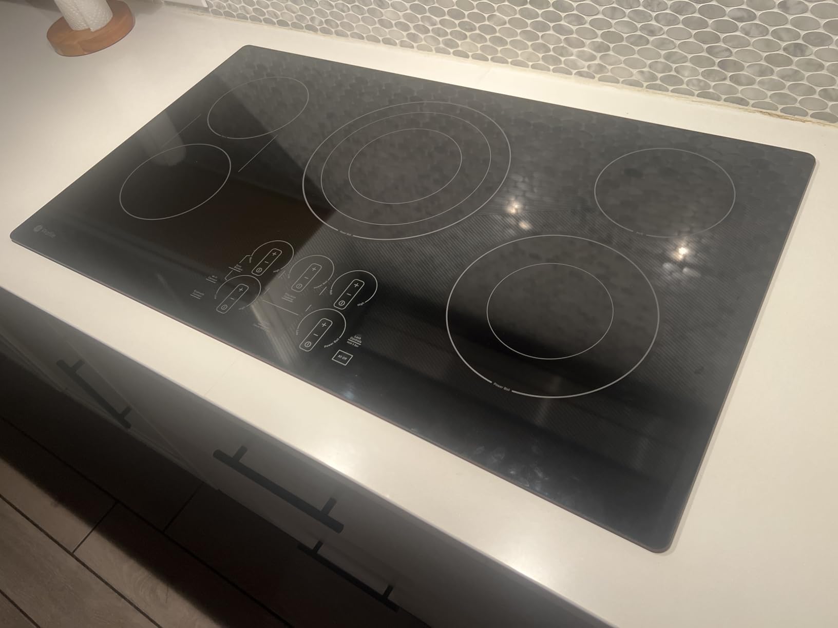 GE Profile PEP7036 36 Inch Wide 5 Burner Electric Cooktop with Guided Cooking - Black Customer Review GE Profile PEP7036 36 Inch Wide 5 Burner Electric Cooktop with Guided Cooking - Black - Customer Photo 1