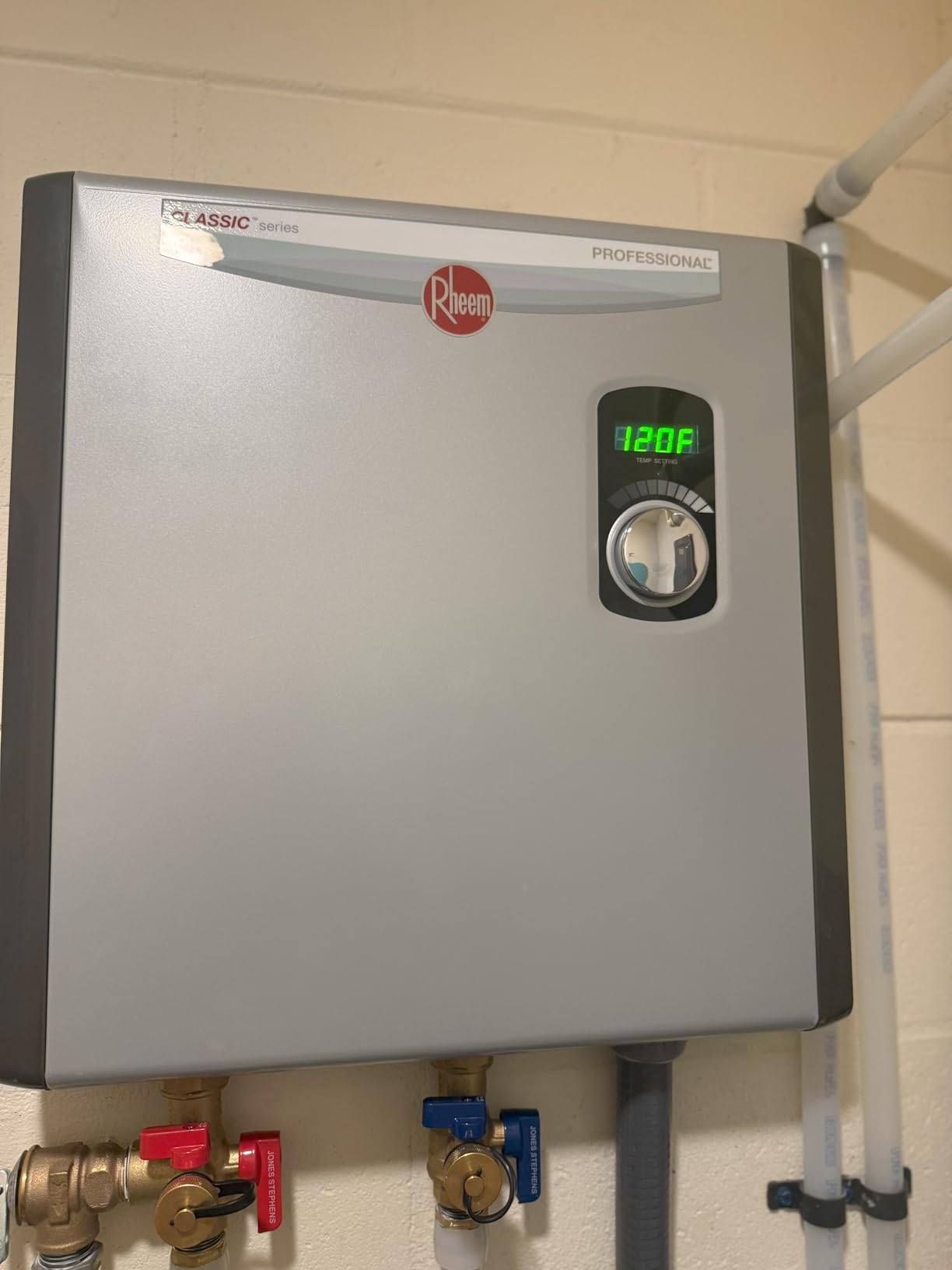 Rheem 3.5kW 120V Point of Use Thermostatic Tankless Electric Water Heater Customer Review Rheem 3.5kW 120V Point of Use Thermostatic Tankless Electric Water Heater - Customer Photo 1