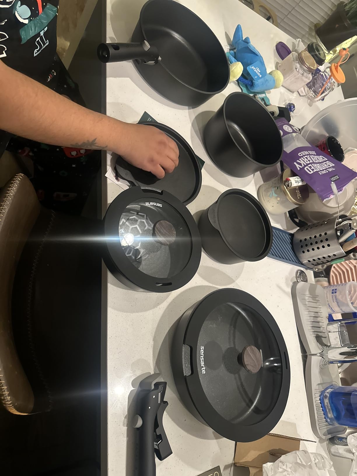 SENSARTE 17 Piece Pots and Pans Set, Nonstick Detachable Handle Cookware Set, Induction Kitchen Cookware Set with Removable Handle, Healthy Non Stick for RV, Dishwasher & Oven Safe, PFOA Free (Black) - Customer Photo 2