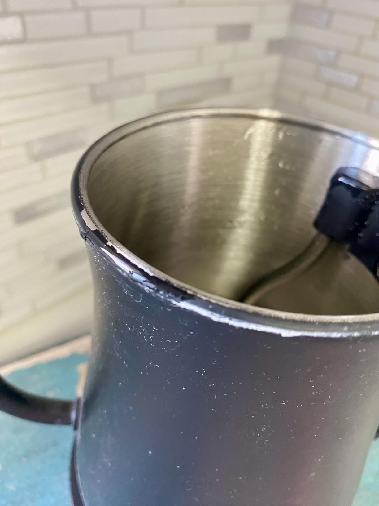 Hamilton Beach Compact 20 oz. / 0.6 Liter Gooseneck Electric Kettle for Boiling Water, Pour Over Coffee, Tea, Ultra Fast Heating With 1200 Watts, Stainless Steel BPA-Free Interior, Black (41045) - Customer Photo 5