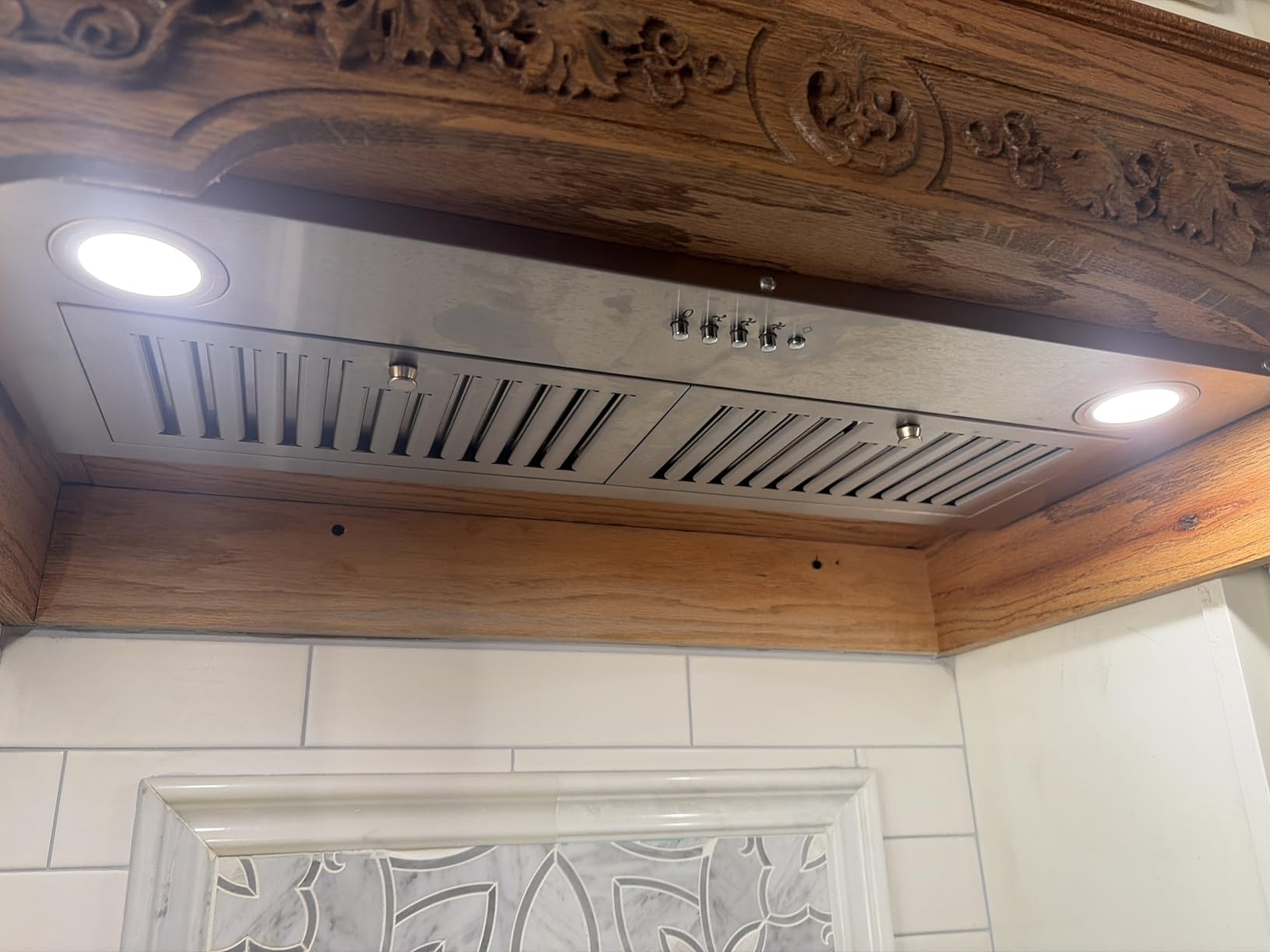 FIREGAS Range Hood Insert 36 inch, Built-in Kitchen Hood with 600 CFM, Ducted/Ductless Convertible Vent Hood, Stainless Steel Stove Hood Vent with Push Button, Baffle Filters and Charcoal Filters - Customer Photo 2