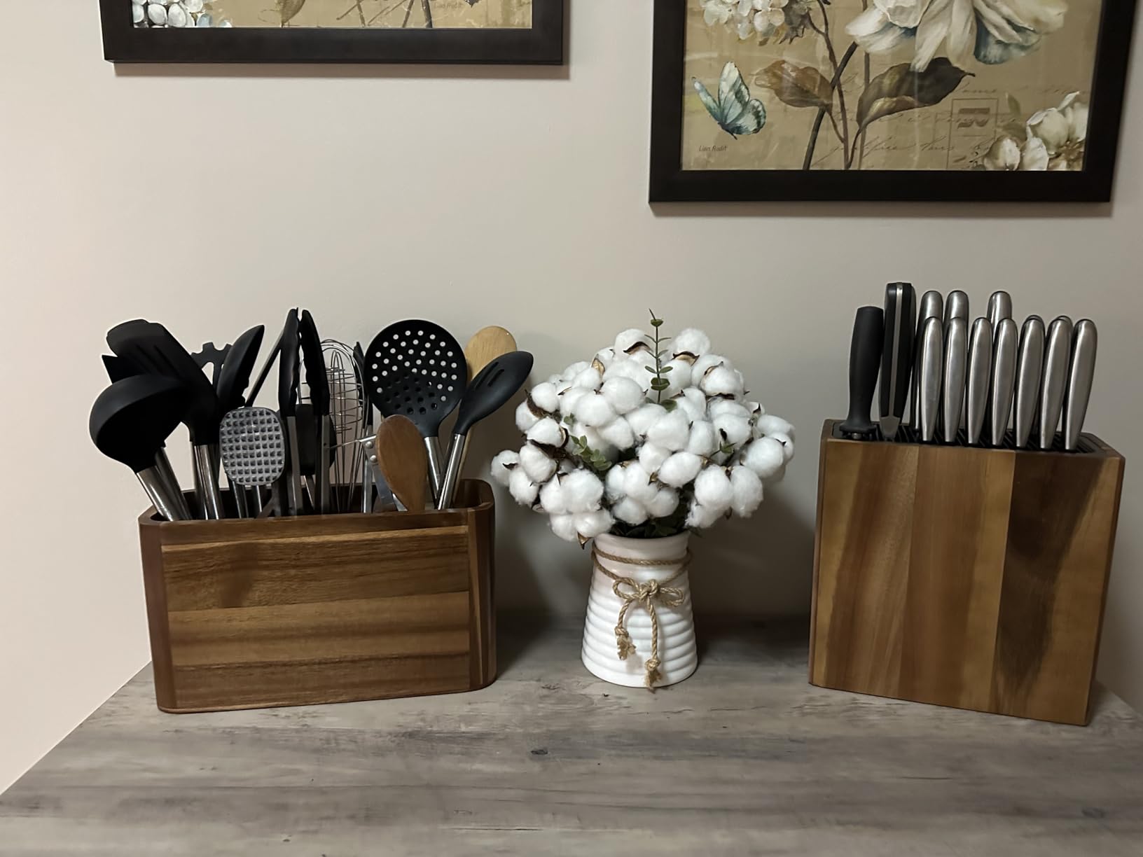 KITCHENDAO XL Acacia Wood Universal Knife Block with Slots for Scissors and Sharpening Rod, Safe, Space Saver Knives Storage Stand Display - Customer Photo 1