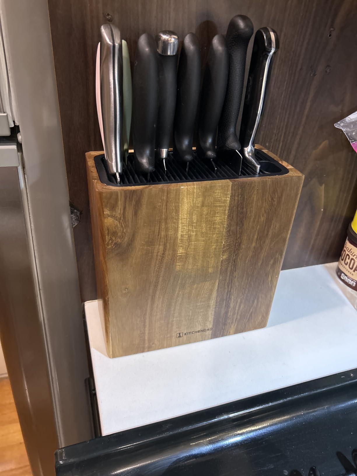 KITCHENDAO XL Acacia Wood Universal Knife Block with Slots for Scissors and Sharpening Rod, Safe, Space Saver Knives Storage Stand Display - Customer Photo 2