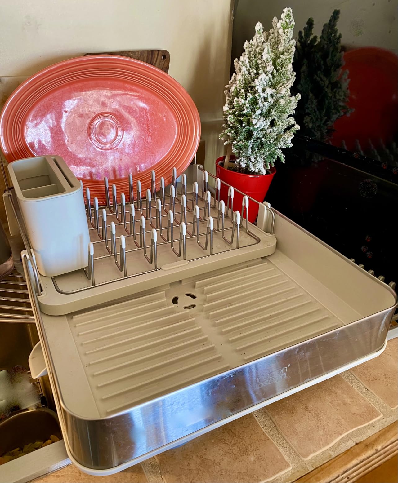 Joseph Joseph Extend Steel Expandable Dish Drying Rack with Removable Cutlery Holder Swivel Draining Spout, Stainless Steel - Customer Photo 2