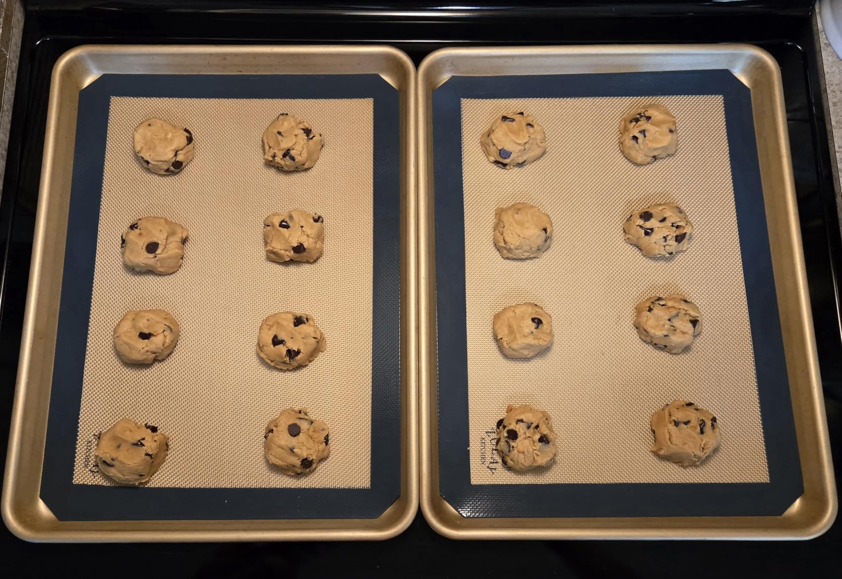 Zulay Kitchen Silicone Baking Mat Set - 2-Pack 16.5 x 11.6 Reusable Non-Stick Silicone Baking Sheets, Food-Safe, Heat-Resistant up to 250F - Perfect for Cookies, Pastries & Oven Use (Dark Gray) - Customer Photo 2