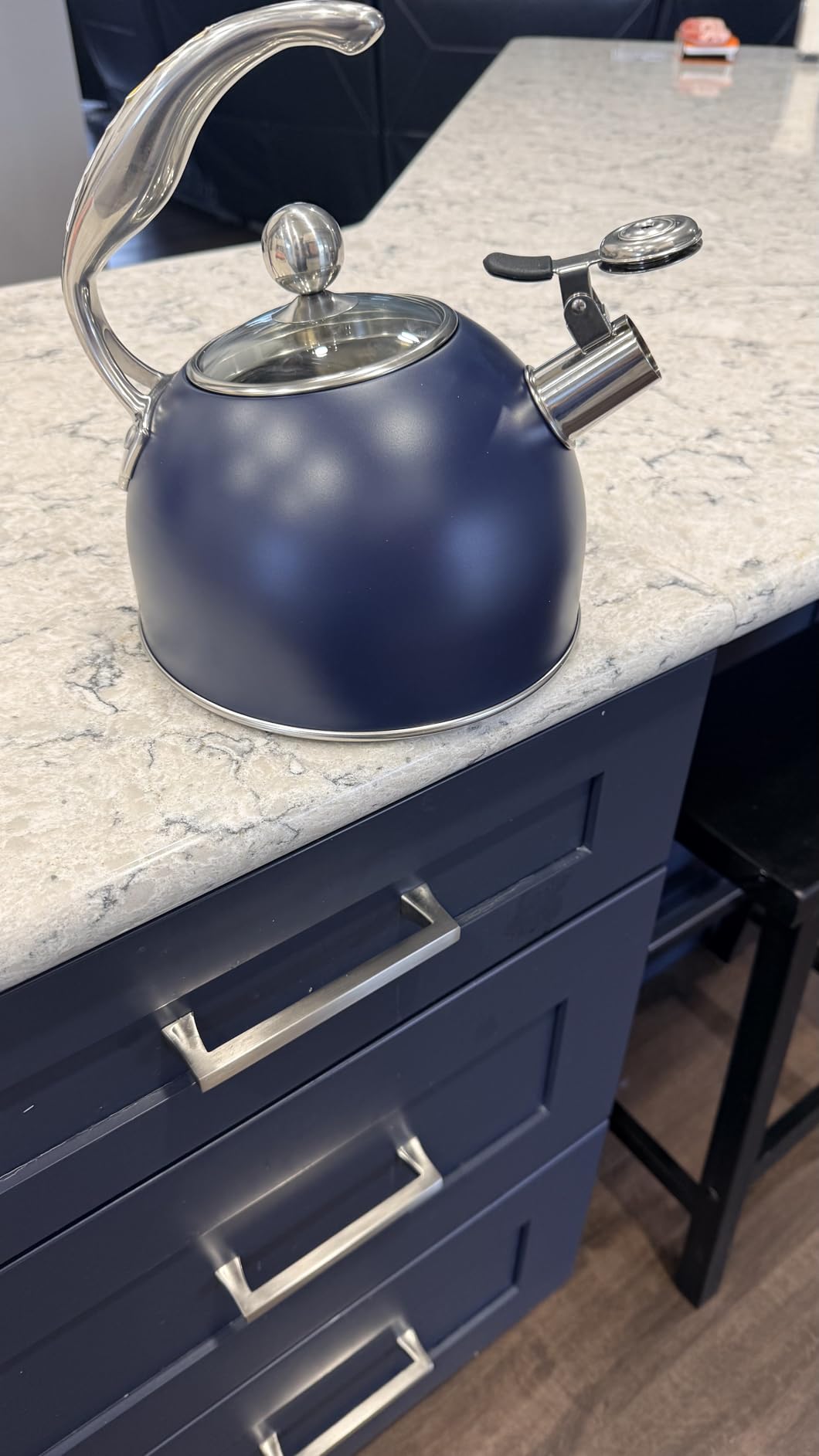 Viking 3-Ply Stainless Steel Tea Kettle, 2.6 Quart Stovetop Hot Water Pot with Tempered Glass Lid, Ergonomic Handle, Induction Ready, Slate and Blue Customer Review Viking 3-Ply Stainless Steel Tea Kettle, 2.6 Quart Stovetop Hot Water Pot with Tempered Glass Lid, Ergonomic Handle, Induction Ready, Slate and Blue - Customer Photo 1