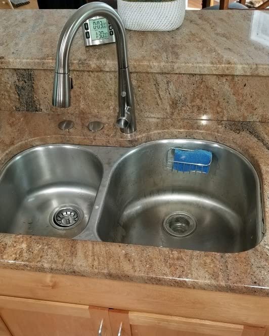 Delta Essa Brushed Gold Kitchen Faucet with Pull Down Sprayer, Modern Single Hole Kitchen Sink Faucet, Single Handle, Champagne Bronze 9113-CZ-DST - Customer Photo 1
