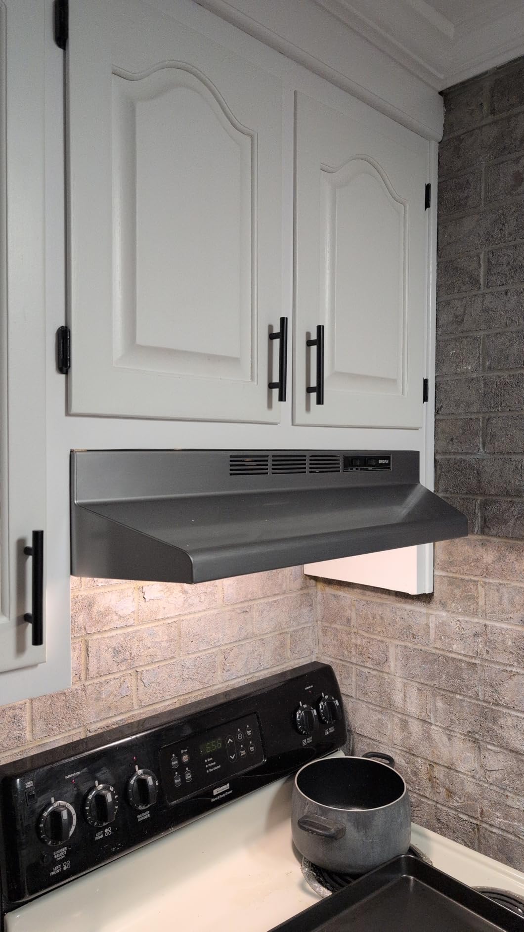 Broan-NuTone 4136SF 36-Inch Fingerprint Resistant Ductless Under-Cabinet Range Hood, 36 Broan-NuTone 4136SF 36-Inch Fingerprint Resistant Ductless Under-Cabinet Range Hood, 36