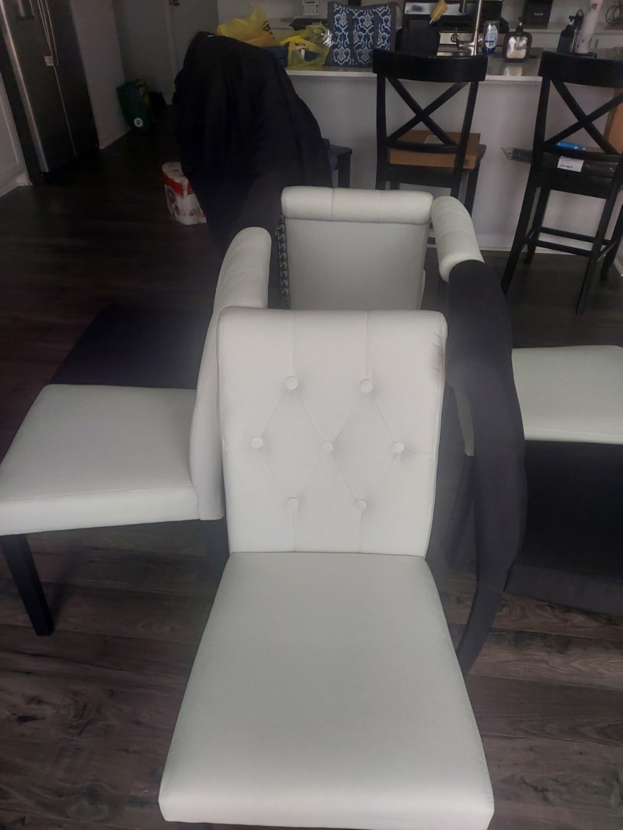 Upholstered Dining Chairs Set of 4, Button Tufted Parsons Dining Chair with Solid Wood Legs, Modern Fabric Side Chair for Dining Room/Kitchen/Restaurant/Hotel- Black Customer Review Upholstered Dining Chairs Set of 4, Button Tufted Parsons Dining Chair with Solid Wood Legs, Modern Fabric Side Chair for Dining Room/Kitchen/Restaurant/Hotel- Black - Customer Photo 1