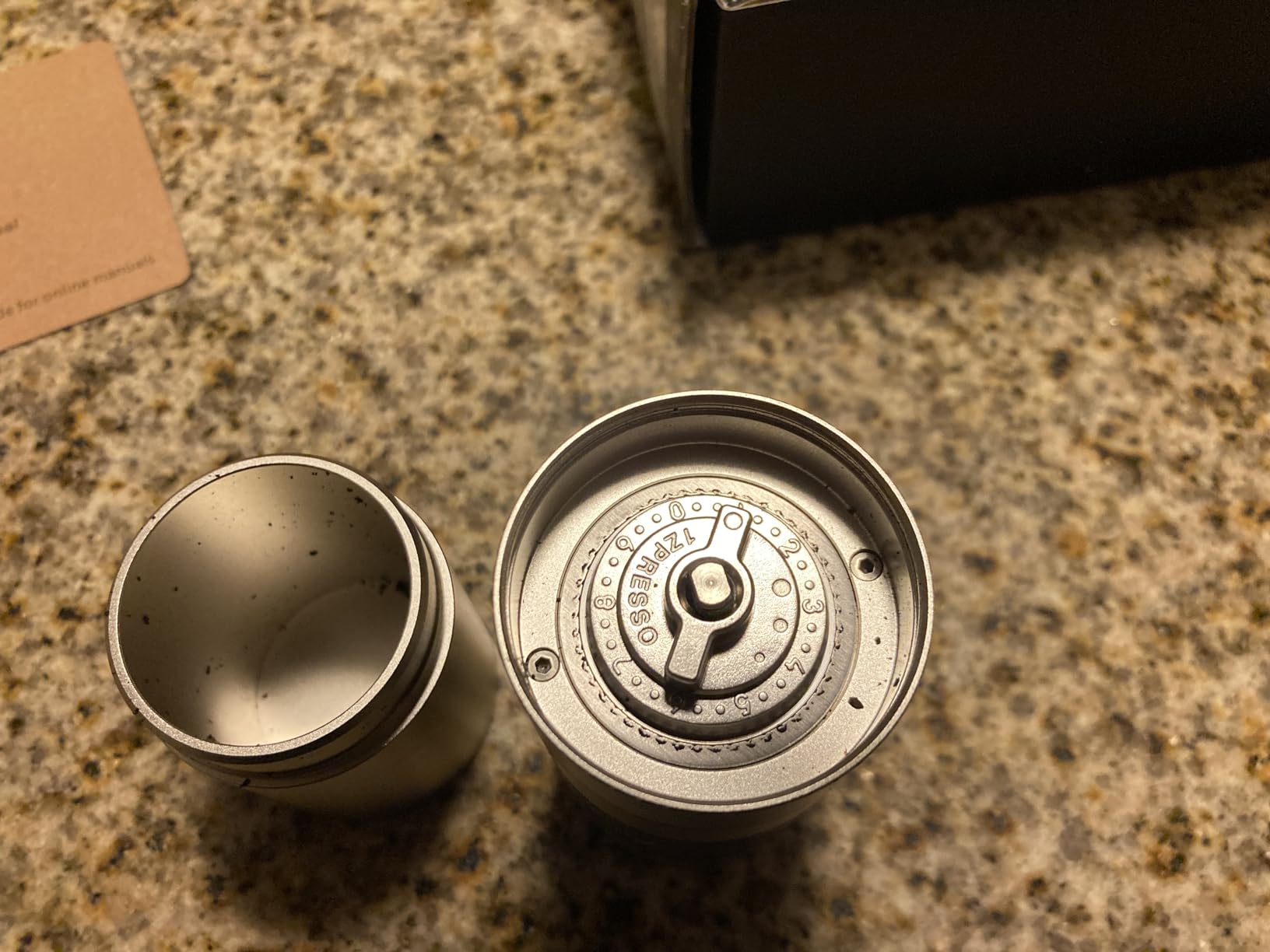 1Zpresso Q Manual Coffee Grinder with Stainless Steel Conical Burr, Foldable Handle for Drip, French Press, Cold Brew, Travel Customer Review 1Zpresso Q Manual Coffee Grinder with Stainless Steel Conical Burr, Foldable Handle for Drip, French Press, Cold Brew, Travel - Customer Photo 1