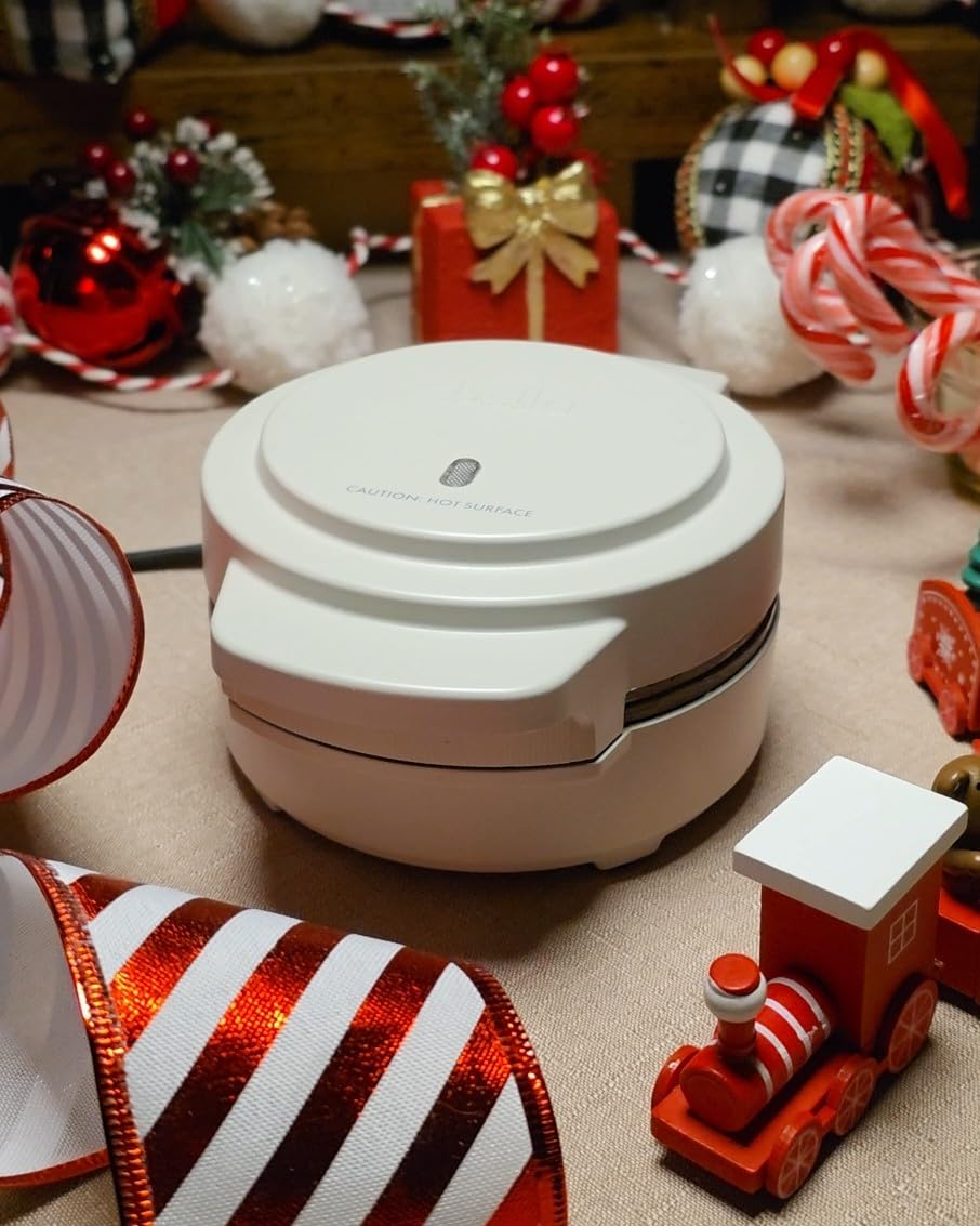 bella Snack-n-Store Mini Waffle Maker, EverGood Ceramic Nonstick Coating, Cord Wrap, Ready Indicator Light & Cool Touch Handles, Stackable Design & Customizable Plates, 350 Watt, Oatmilk - Customer Photo 2