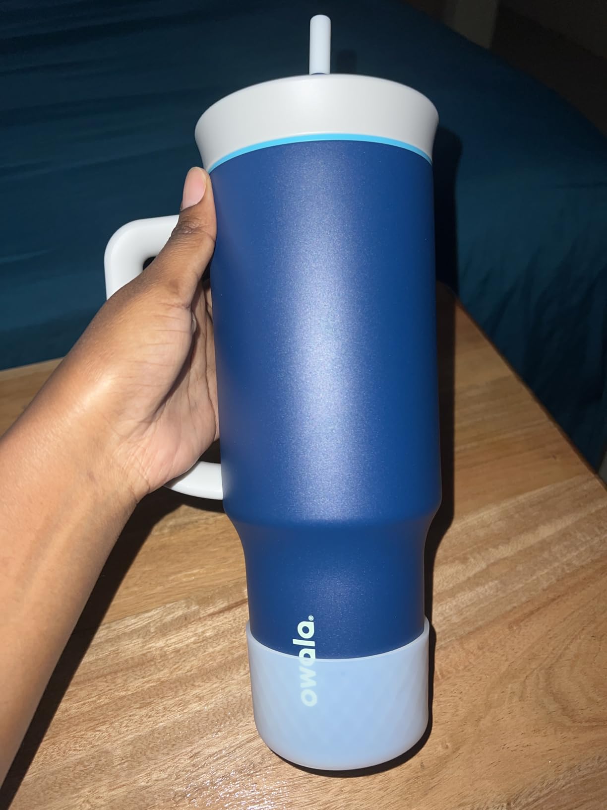 Owala Stainless Steel Triple Layer Insulated Travel Tumbler with Spill Resistant Lid and Straw, BPA Free, 24 oz, Grey/Blue (The Great Blue) Customer Review Owala Stainless Steel Triple Layer Insulated Travel Tumbler with Spill Resistant Lid and Straw, BPA Free, 24 oz, Grey/Blue (The Great Blue) - Customer Photo 1