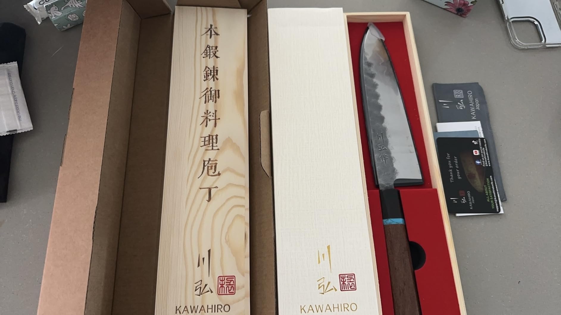 KAWAHIRO Japanese Chef Knife, 8 inch Black Forged VG10 Kitchen Knife, Handcrafted Professional Chefs Knife with Ergonomic Handle, Perfect Valentine's Day Gifts for Men Women, Luxury Gift Wood Box Customer Review KAWAHIRO Japanese Chef Knife, 8 inch Black Forged VG10 Kitchen Knife, Handcrafted Professional Chefs Knife with Ergonomic Handle, Perfect Valentine's Day Gifts for Men Women, Luxury Gift Wood Box - Customer Photo 2