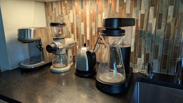 Ratio Six Series 2 Coffee Machine - Automatic Drip Coffee Maker - 1.25L/40oz - Brews 2-8 Cups - Matte Black Customer Review Ratio Six Series 2 Coffee Machine - Automatic Drip Coffee Maker - 1.25L/40oz - Brews 2-8 Cups - Matte Black - Customer Photo 1
