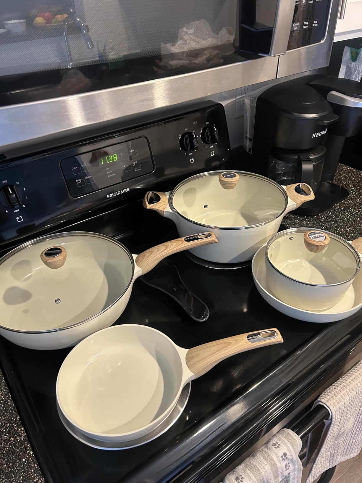SENSARTE Ceramic Cookware Sets, Pots and Pans Set Non stick, 14 Piece Induction Cookware, Non toxic Healthy Non Stick Kitchen Cooking Set, with Frying Pans Set, PFAS PTFE PFOA PFOS Free Customer Review SENSARTE Ceramic Cookware Sets, Pots and Pans Set Non stick, 14 Piece Induction Cookware, Non toxic Healthy Non Stick Kitchen Cooking Set, with Frying Pans Set, PFAS PTFE PFOA PFOS Free - Customer Photo 1
