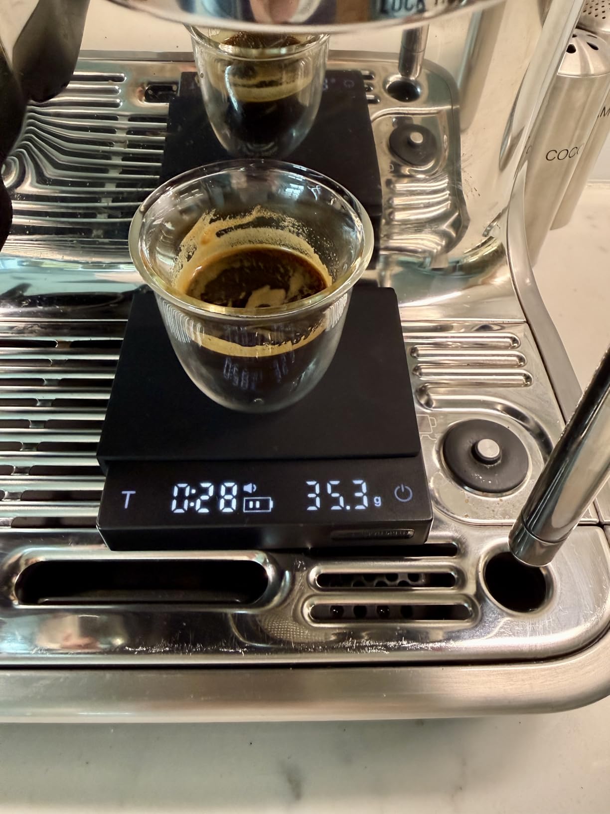 MHW-3BOMBER Mini Coffee Scale with Timer,Rechargeable Espresso Scale with Gravity Sensing,2kg/0.1g Precision Scale for Espresso&Pour-Over Coffee,Portable Digital Kitchen Scale,Black ES6029B-OS Customer Review MHW-3BOMBER Mini Coffee Scale with Timer,Rechargeable Espresso Scale with Gravity Sensing,2kg/0.1g Precision Scale for Espresso&Pour-Over Coffee,Portable Digital Kitchen Scale,Black ES6029B-OS - Customer Photo 1