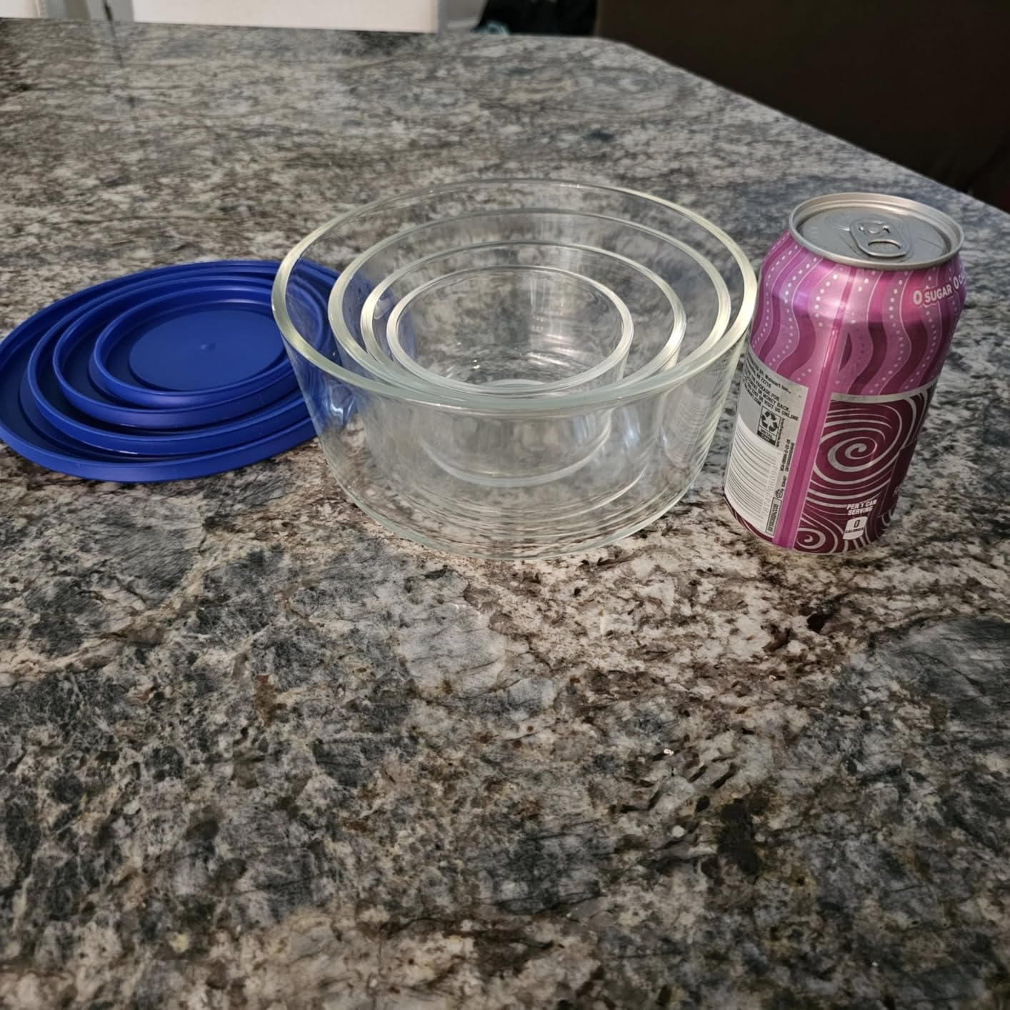 Vtopmart 4 Pack Glass Bowls with Lids (1, 2, 4, 7 Cup), Food Storage Containers, Meal Prep and Leftovers Keeper, Lunch Container, Microwave, Dishwasher & Freezer Safe - Customer Photo 2