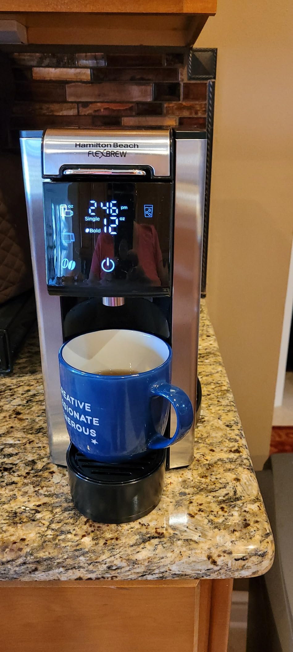 Hamilton Beach FlexBrew Advanced 5-in-1 Programmable 12 Cup Drip and Single Serve Hot & Iced Coffee Maker with Movable 60 oz. Water Reservoir, Use Pod Packs and Grounds, Fast Brewing, Black (49924) - Customer Photo 2