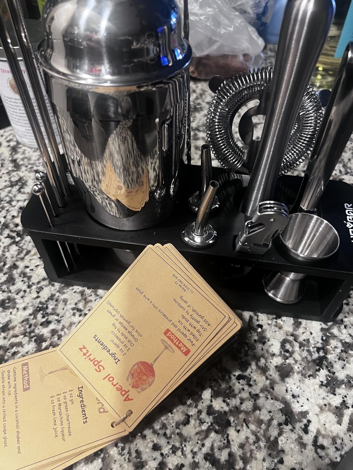 HMYBAR 22-pc Cocktail Shaker Set(24oz/700ml) | Mixology Bartender Kit | Bar Tool Set | Martini Making Set with 39-Recipe Cocktail Cards & Kit's Deco, Bamboo Stand Black Color, Silver Tools - Customer Photo 2