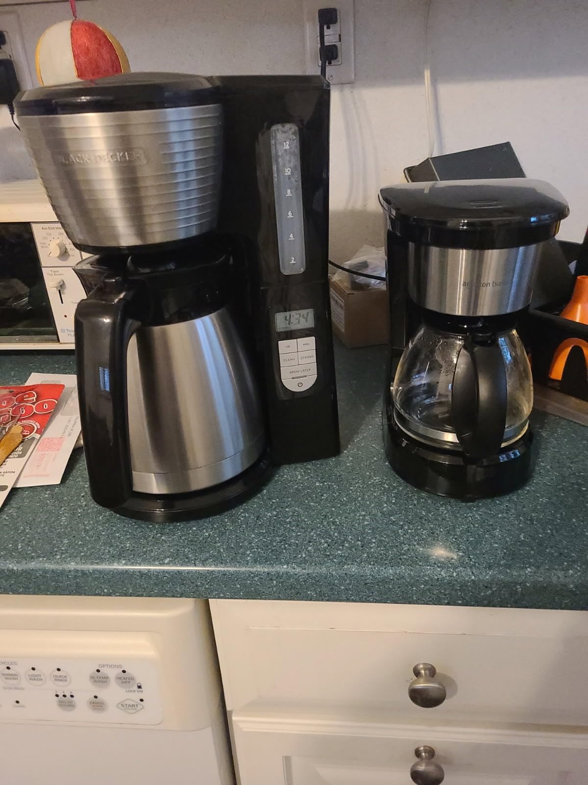Amazon Basics Programmable 12 Cup Drip Coffee Maker, Coffee Machine with Glass Coffee Pot (1.9 Qt), Auto Shut-off, Touch Screen, Auto Pause, Removable Filter Basket, Black & Silver Customer Review Amazon Basics Programmable 12 Cup Drip Coffee Maker, Coffee Machine with Glass Coffee Pot (1.9 Qt), Auto Shut-off, Touch Screen, Auto Pause, Removable Filter Basket, Black & Silver - Customer Photo 1