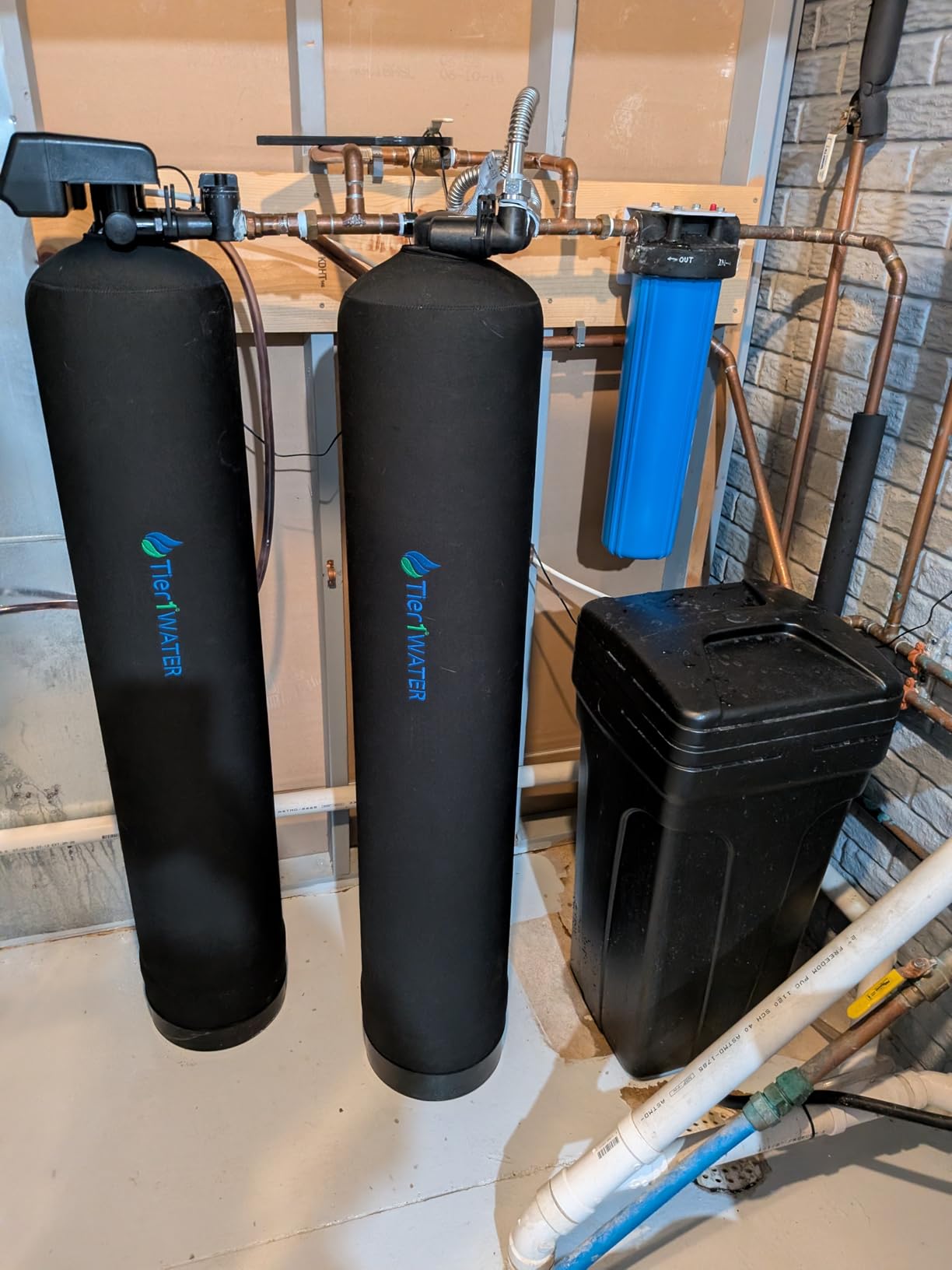 Tier1 Water Softener Alternative | Salt-Free Water Conditioner | TAC Scale Prevention | 900,000 Gallon Capacity, 8-9 Year Life | Whole House Water Filtration System Customer Review Tier1 Water Softener Alternative | Salt-Free Water Conditioner | TAC Scale Prevention | 900,000 Gallon Capacity, 8-9 Year Life | Whole House Water Filtration System - Customer Photo 1