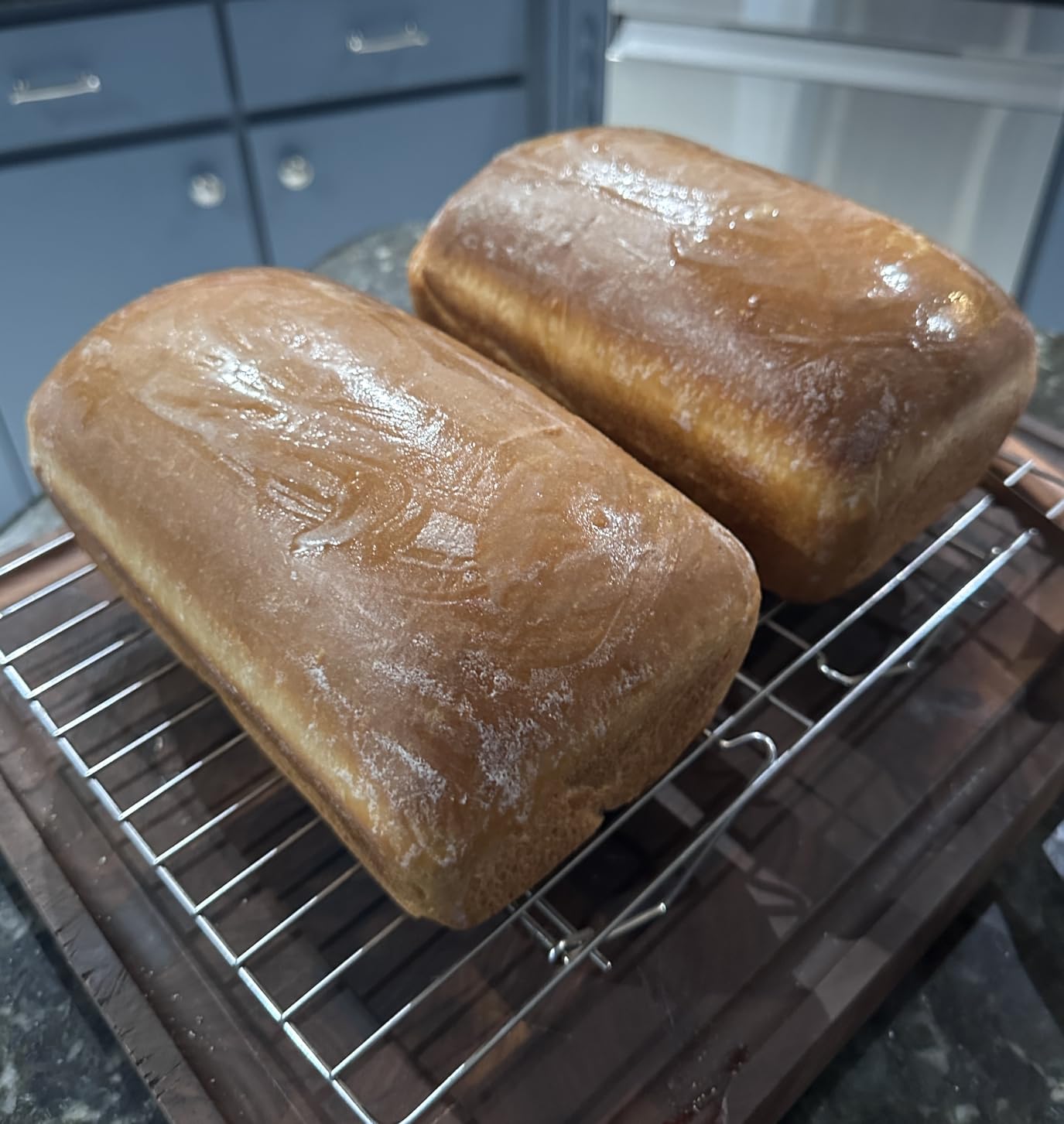 Tasty Clean Ceramic Loaf Pan Set, 2-Pack of 9-Inch x 5-Inch Cake Pans, Durable Aluminized Steel for Professional Results, Clean Ceramic Nonstick Coating, Oven Safe to 425°F, Dishwasher Safe, Aqua Customer Review Tasty Clean Ceramic Loaf Pan Set, 2-Pack of 9-Inch x 5-Inch Cake Pans, Durable Aluminized Steel for Professional Results, Clean Ceramic Nonstick Coating, Oven Safe to 425°F, Dishwasher Safe, Aqua - Customer Photo 1