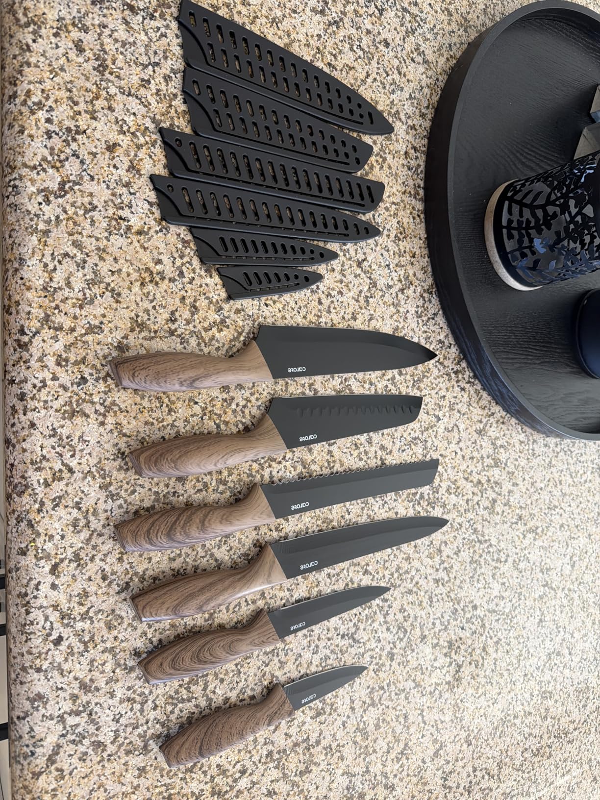 CAROTE 12PCS Knife Set, Stainless Steel Kitchen Knife Set with Nonstick Ceramic Coating Dishwasher Safe with 6 Blade Guards, Rustproof, Black - Customer Photo 5