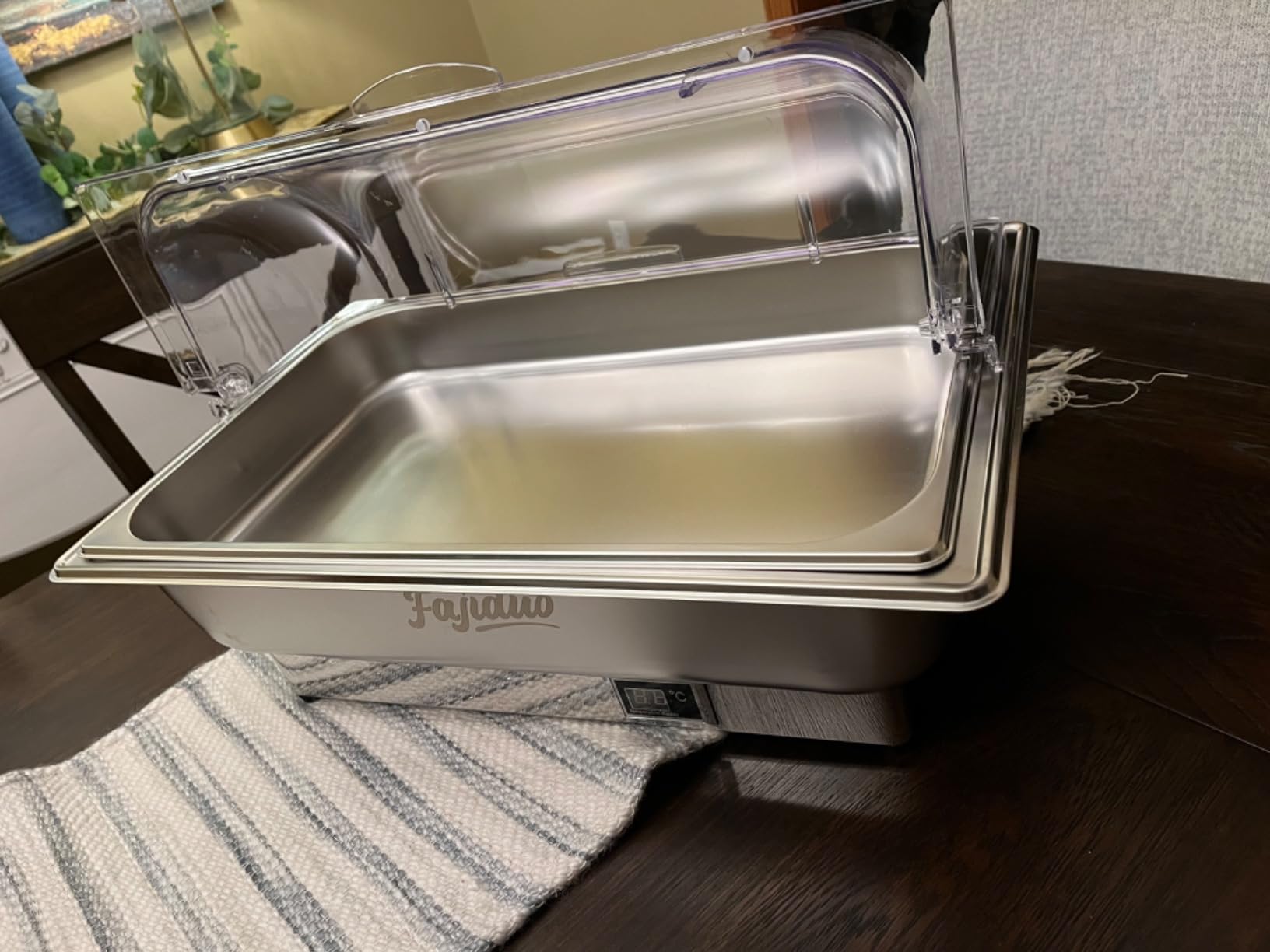 Electric Chafing Dish, 9QT Full Size Electric Chafing Dish Buffet, Adjustable Temp Roll Top Food Warmer, 600W Chafing Dish Buffet Set for Catering Parties Customer Review Electric Chafing Dish, 9QT Full Size Electric Chafing Dish Buffet, Adjustable Temp Roll Top Food Warmer, 600W Chafing Dish Buffet Set for Catering Parties - Customer Photo 1