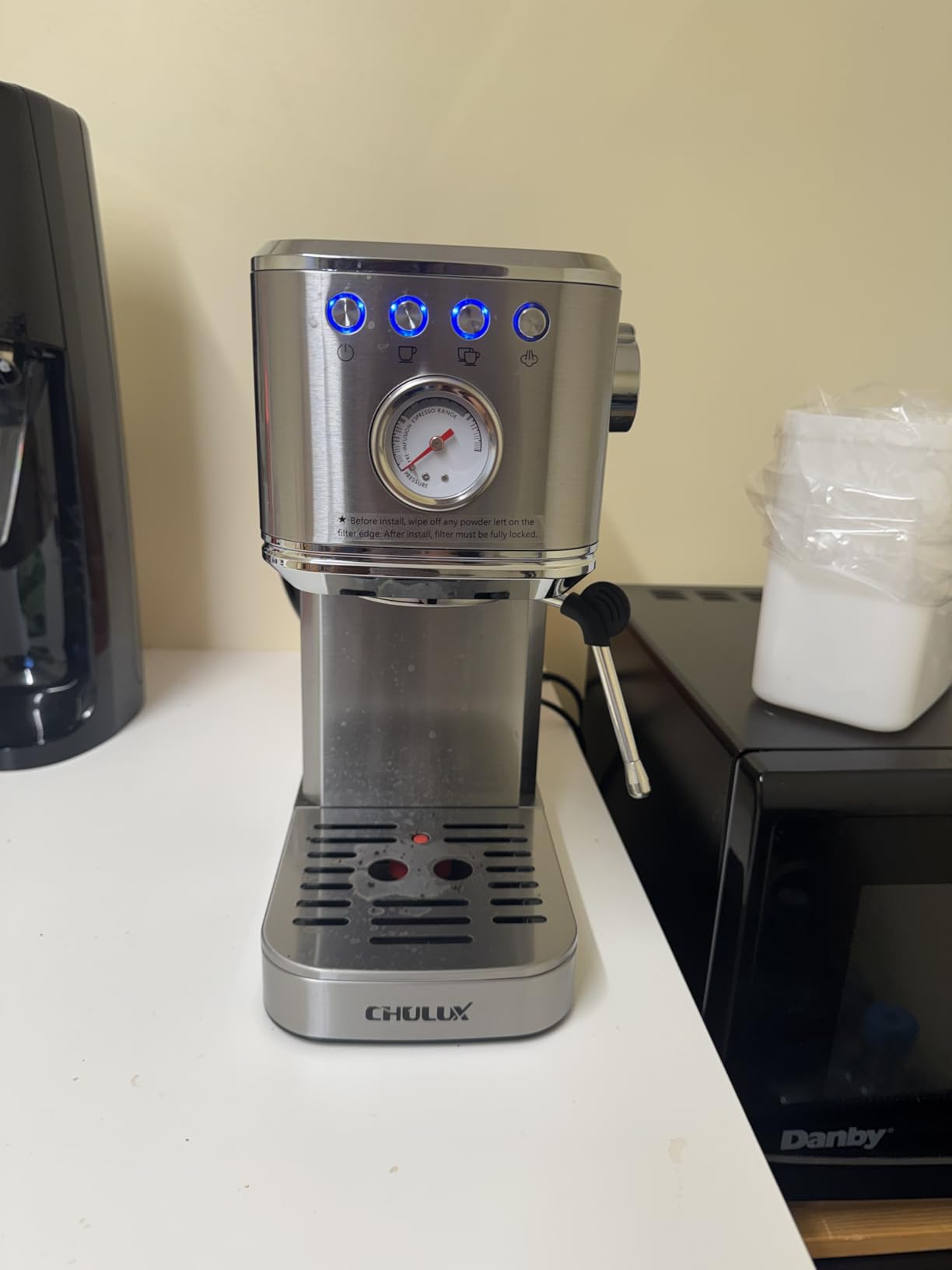 CHULUX Slim Espresso Machine with Milk Frother, 20 Bar Professional Italian Pump Espresso Coffee Machine for Home Cappuccino & Latte Maker, Stainless Steel, Creamy Customer Review CHULUX Slim Espresso Machine with Milk Frother, 20 Bar Professional Italian Pump Espresso Coffee Machine for Home Cappuccino & Latte Maker, Stainless Steel, Creamy - Customer Photo 2