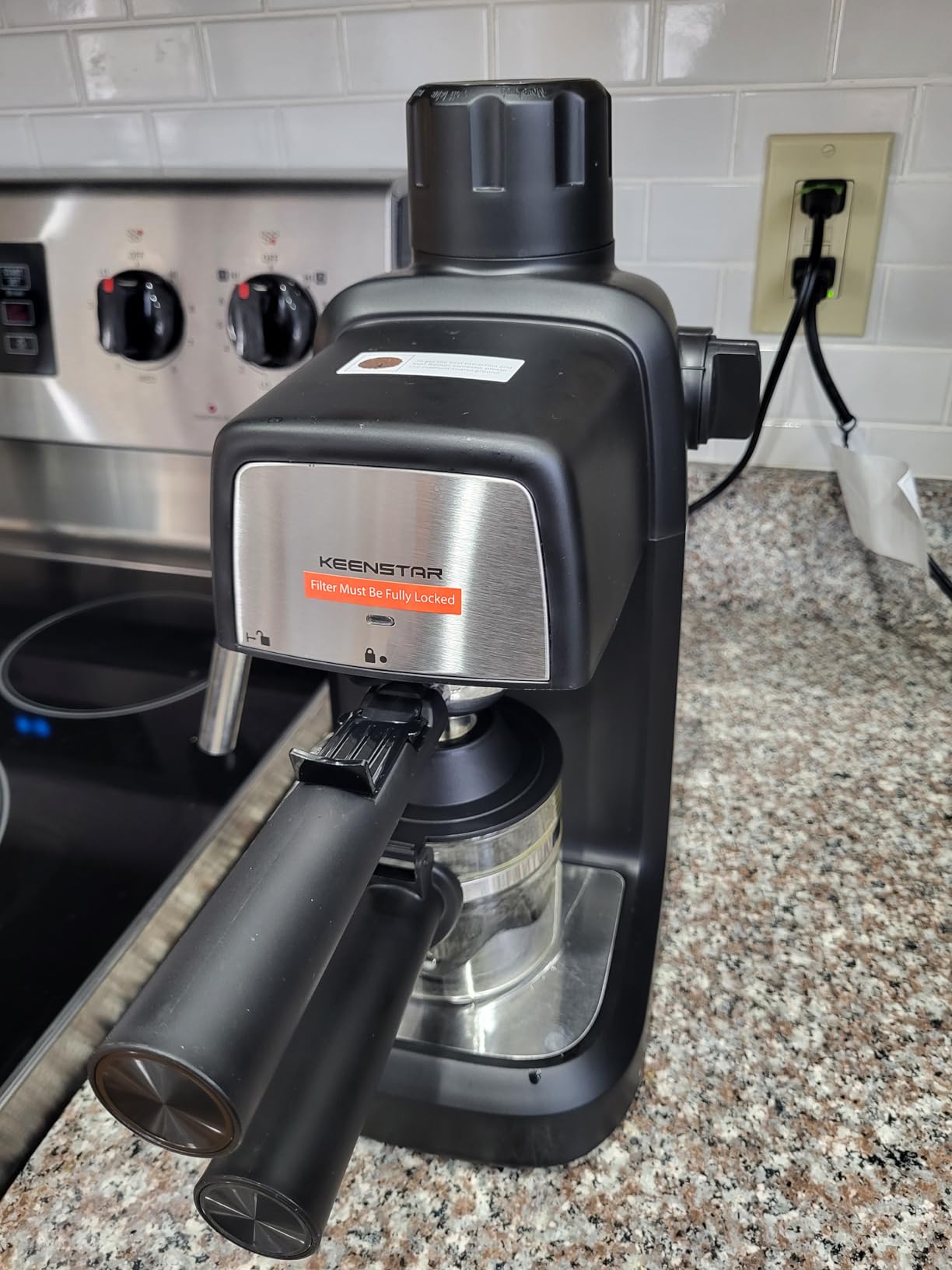 KEENSTAR 3.5Bar Espresso Machine with Milk Frother, 800W Compact Espresso and Cappuccino Machine with Preheating Function, 4 Cup Espresso Maker for Cappuccino or Latte, Gift for Coffee Lover - Customer Photo 2
