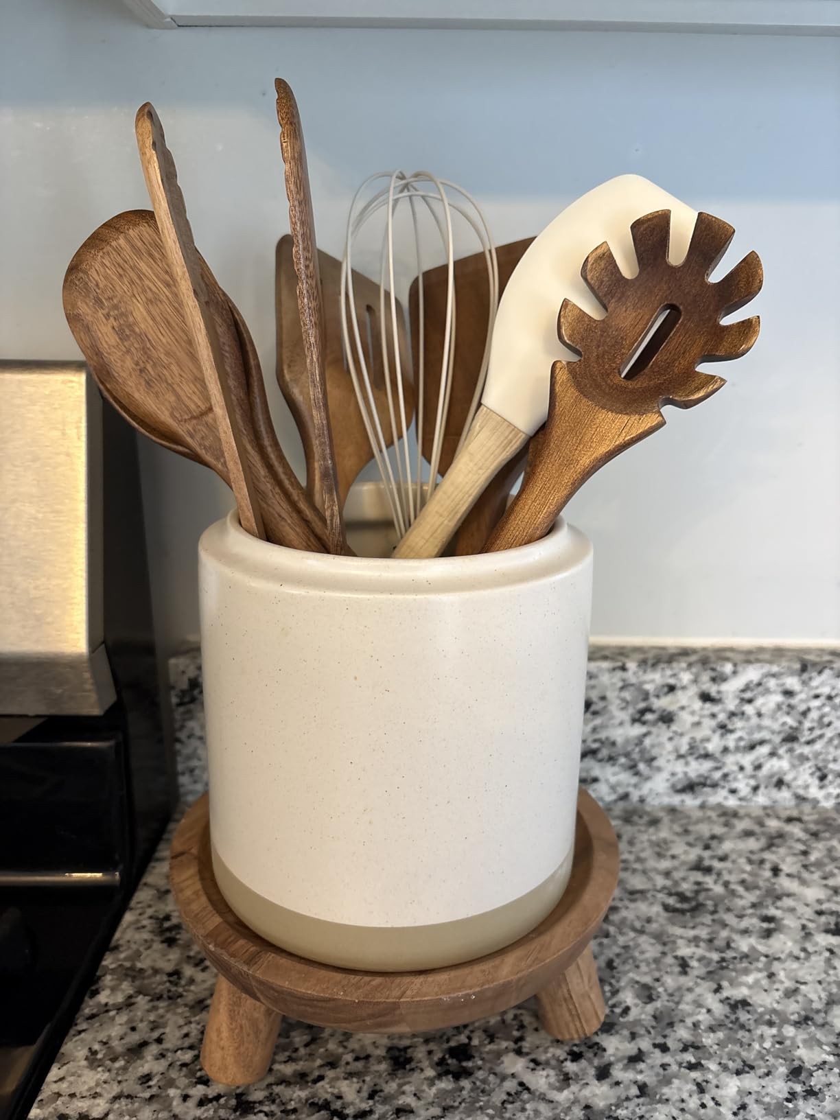 CAROTE Wooden Kitchen Utensils Set, Acacia Wood 8pcs Cooking Utensil Set for Nonstick Cookware, Long-lasting Wooden Spoons for Cooking, Spatula, Turner - Customer Photo 2