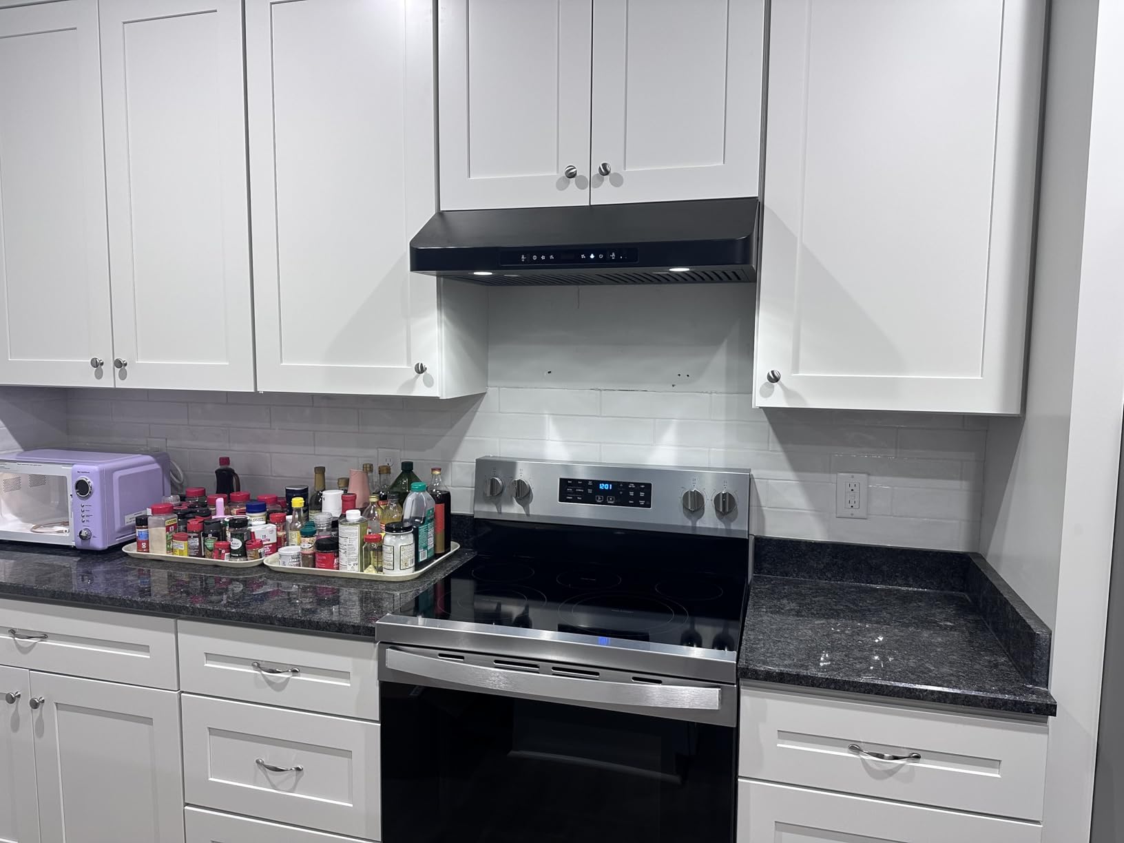 Range Hood 30inch Under Cabinet, 900CFM Kitchen Vent Hood with Gesture/Touch Control and Permanent Stainless Steel Filters, Ducted Vent, Top and Rear Vents Customer Review Range Hood 30inch Under Cabinet, 900CFM Kitchen Vent Hood with Gesture/Touch Control and Permanent Stainless Steel Filters, Ducted Vent, Top and Rear Vents - Customer Photo 1
