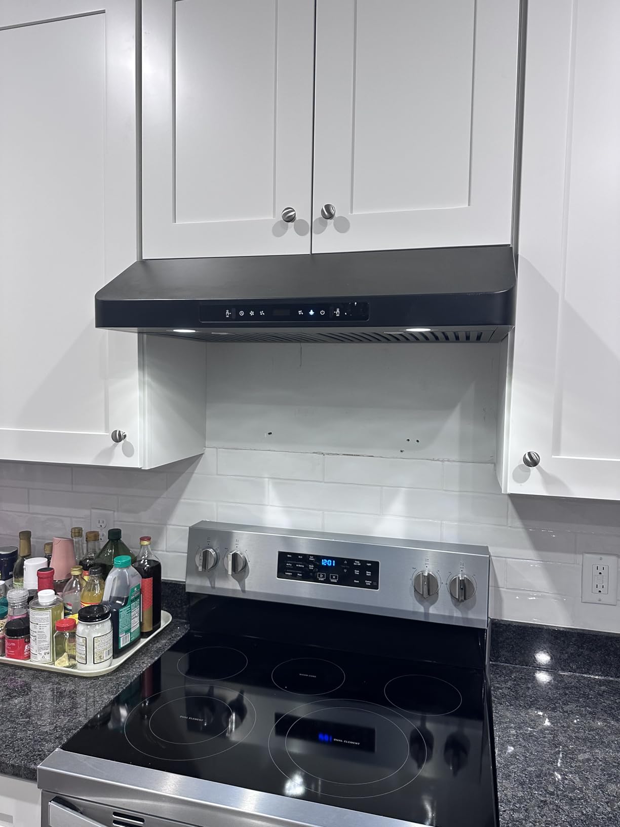 Range Hood 30inch Under Cabinet, 900CFM Kitchen Vent Hood with Gesture/Touch Control and Permanent Stainless Steel Filters, Ducted Vent, Top and Rear Vents Customer Review Range Hood 30inch Under Cabinet, 900CFM Kitchen Vent Hood with Gesture/Touch Control and Permanent Stainless Steel Filters, Ducted Vent, Top and Rear Vents - Customer Photo 2