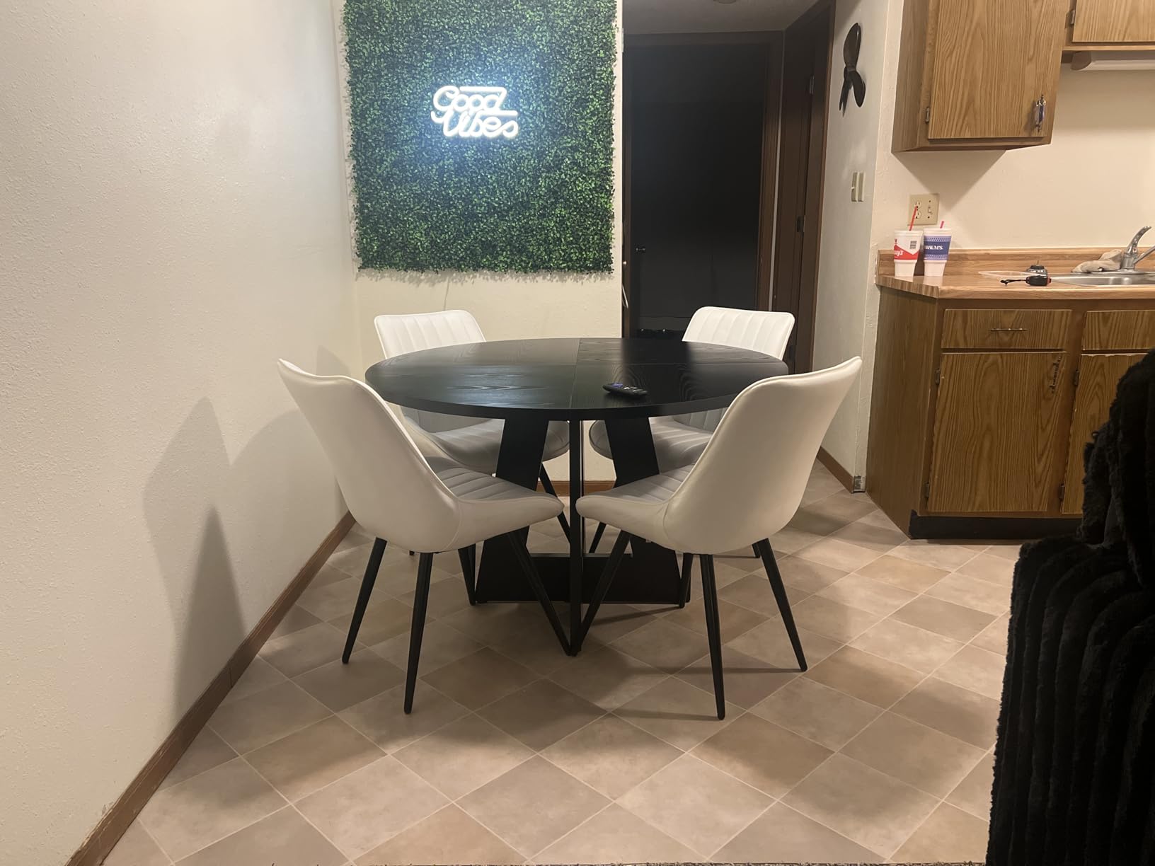 Tribesigns 47 inch Round Dining Table Wood Kitchen Table for Dining Room, 47 inch Dinner Room Tables for 4-6, Farmhouse Accent Furniture with Wooden Tabletop and Cross Base, Light Wood - Customer Photo 5