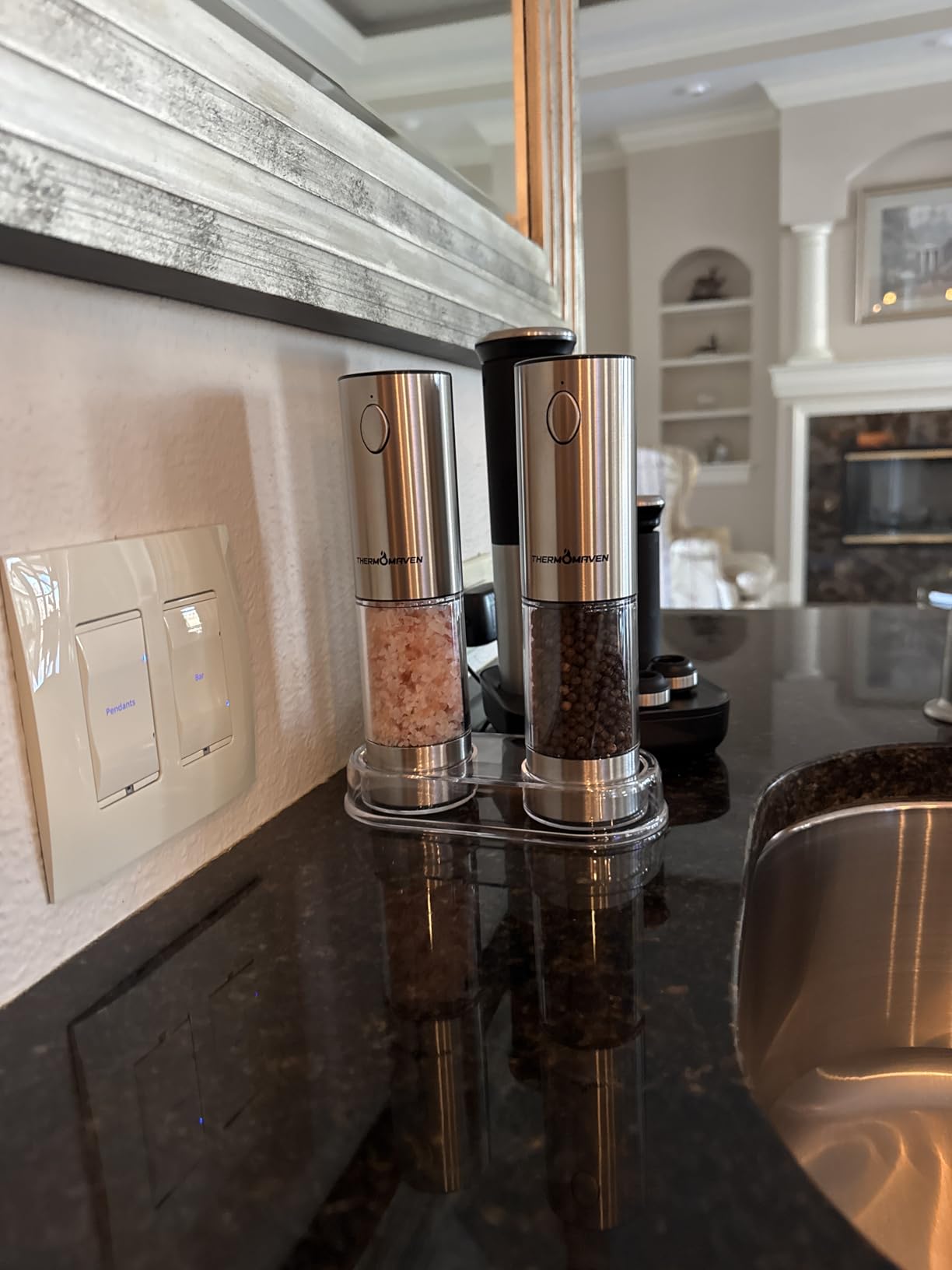 Electric Salt and Pepper Grinder Set with Rechargeable Base - Upgraded Large Capacity, Refillable Pepper Mill Set with LED Light & Adjustable Coarseness, Ideal for Kitchen, Outdoor, BBQ & Gift Giving - Customer Photo 1