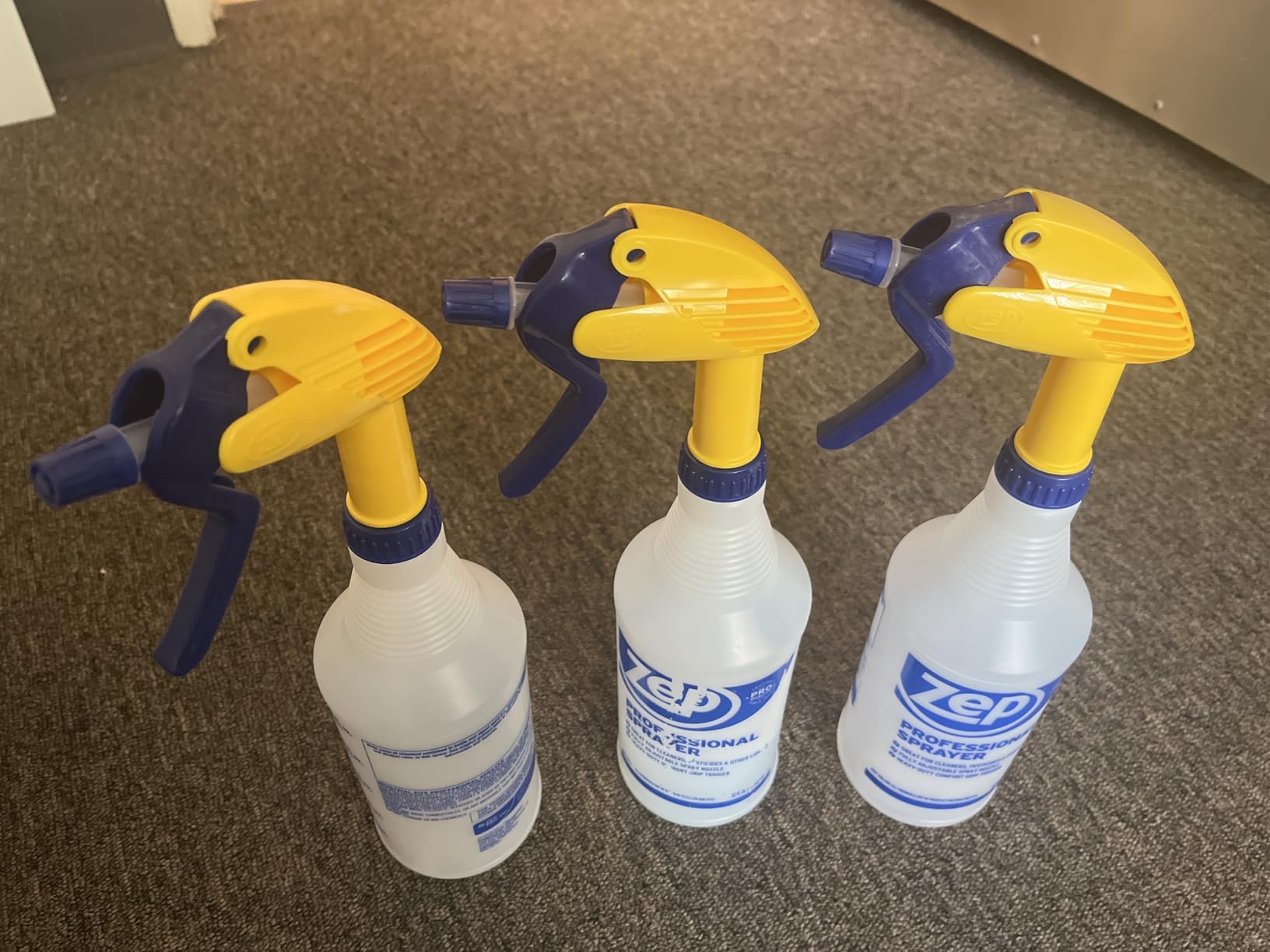 ZEP Professional Sprayer Bottle - 32 oz (Pack of 3) - HDPRO1 - Versatile Adjustable Nozzle Spray Bottles with a Fine Mist or Powerful Spray, Refillable for Diluted Concentrate - Customer Photo 2