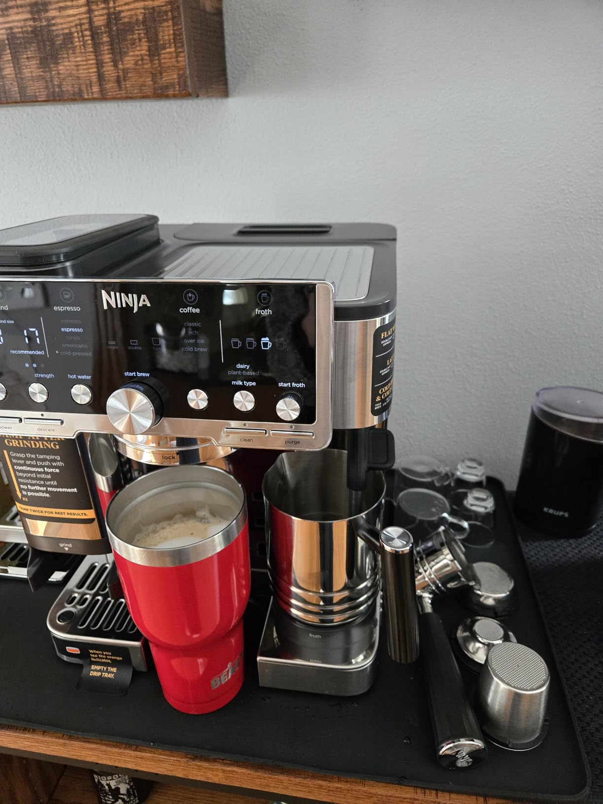 Ninja Luxe Café Pro Series, Espresso Machine, Drip Coffee, Cold Brew, Hot Water, Integrated Tamper, Built-in Grinder, Hands-Free Frother for Cappuccinos, Lattes, Americanos, Dairy or Non-Dairy, ES701 Customer Review Ninja Luxe Café Pro Series, Espresso Machine, Drip Coffee, Cold Brew, Hot Water, Integrated Tamper, Built-in Grinder, Hands-Free Frother for Cappuccinos, Lattes, Americanos, Dairy or Non-Dairy, ES701 - Customer Photo 4