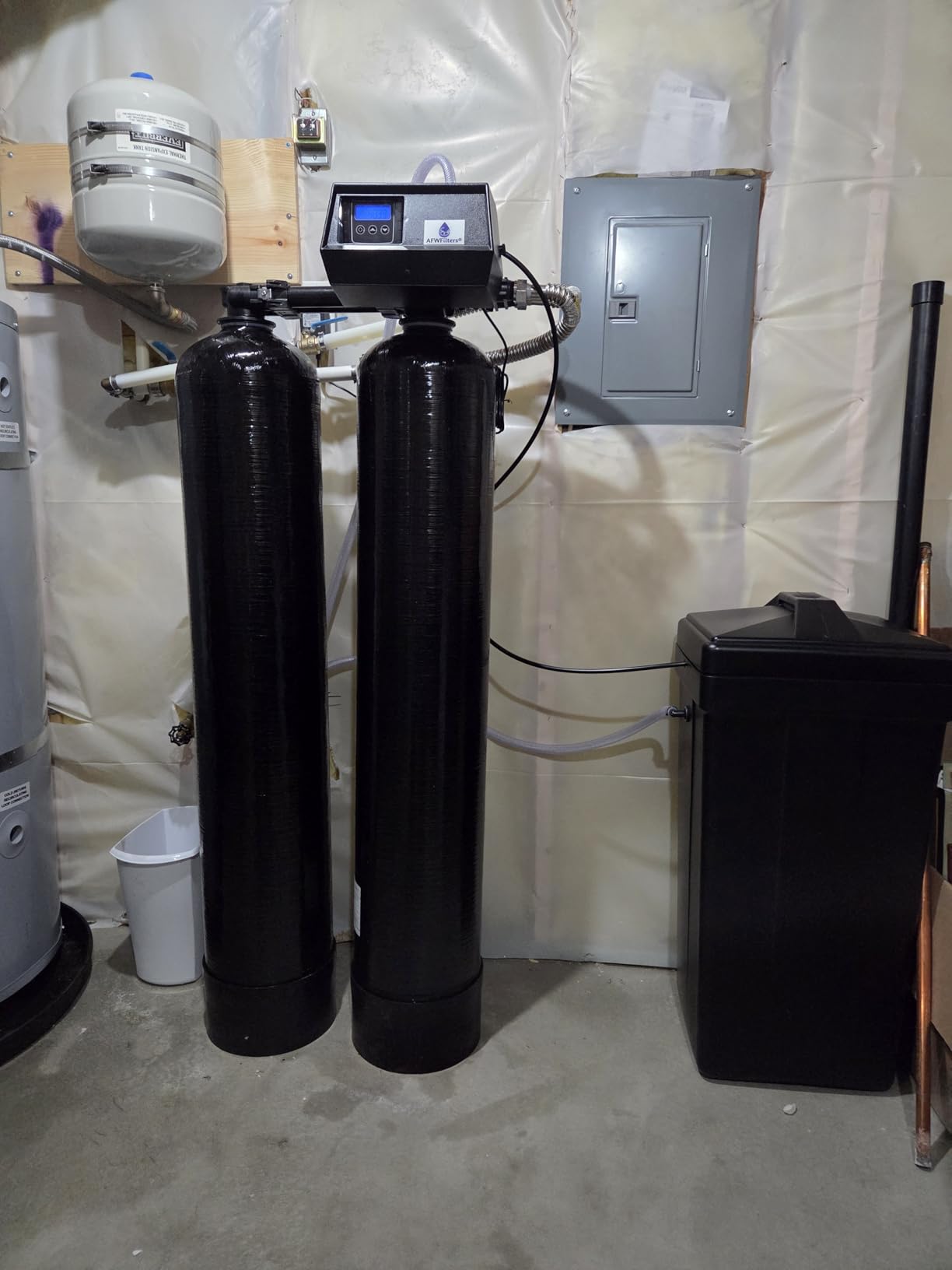 AFWFilters Premium Purolite C100E Resin Fleck 9100SXT Twin Tank Dual Metered, On Demand Water Softener, 48,000 Grains per Tank, 96,000 Grains Total Capacity, 24/7 Soft Water, Complete System - Customer Photo 2