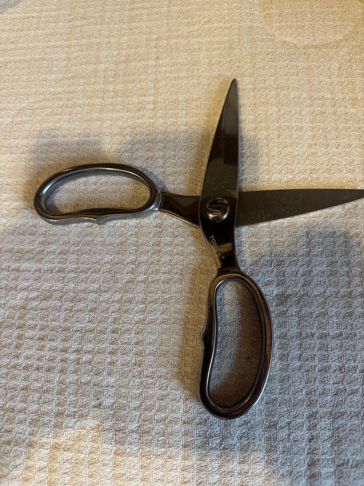 TONMA Kitchen Scissors All Purpose [Made in Japan] Japanese Kitchen Shears with Micro Serrated, Solid Stainless Steel Build Heavy Duty Cooking Scissors for Food, Mirror-Finished, Dishwasher Safe - Customer Photo 1