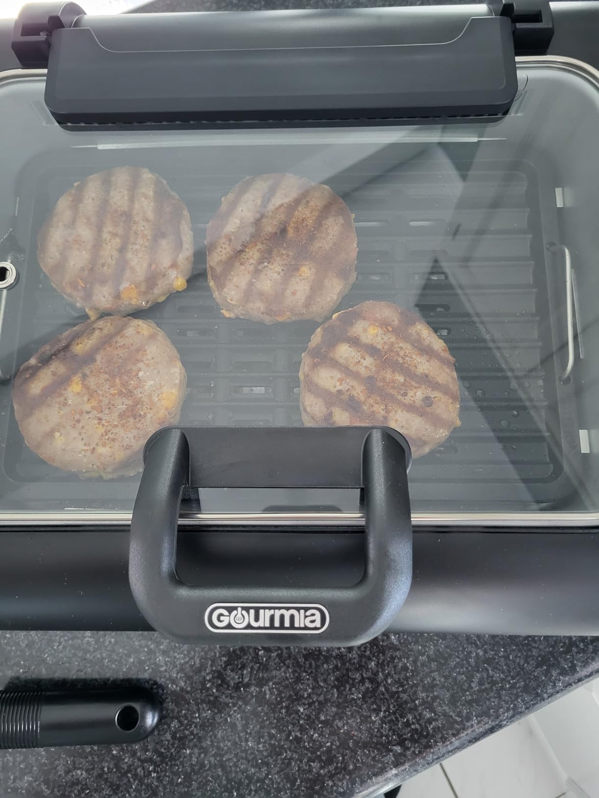 Gourmia Smokeless Indoor Grill - Air Fryer Combo with Smoke Extractor, 5 Cooking Presets, Grill, Air Fry, Roast, Bake, Dehydrate, Countertop Cooker, Glass Lid - Customer Photo 1