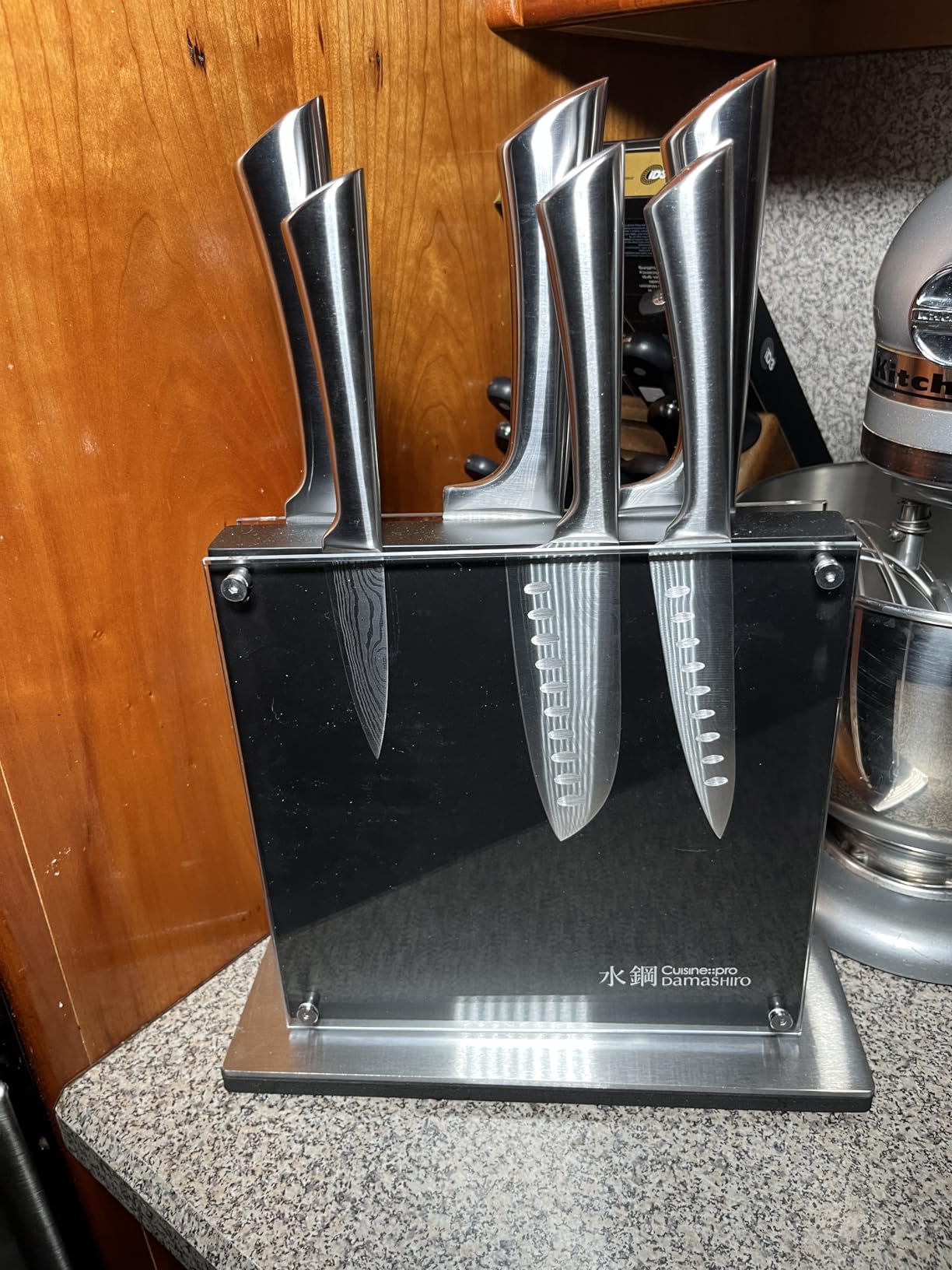 Cuisine::pro Damashiro Knife Block (Kumi, 7-Piece Chef Knife Set) - Japanese Steel Knife - Magnetic Knife Block- Damascus-Inspired Blade Kitchen Knives - Customer Photo 2