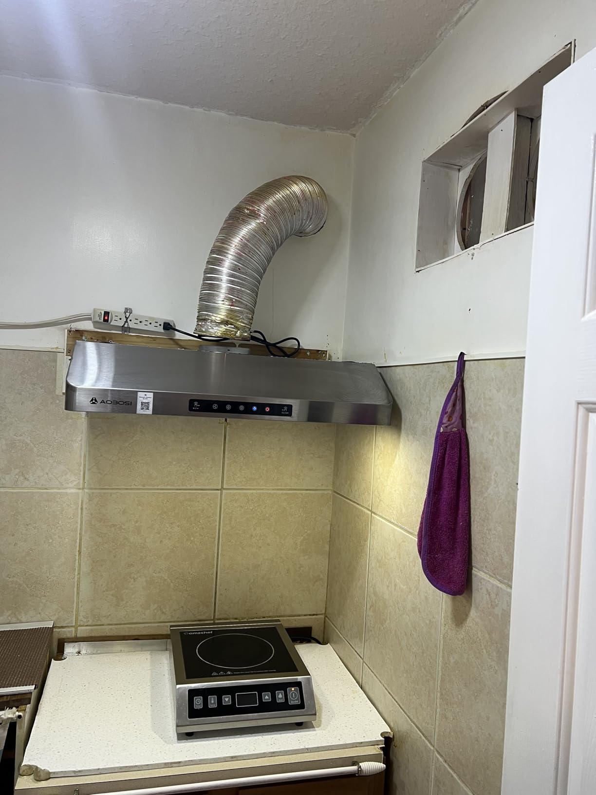 AAOBOSI Range Hood 30 inch Under Cabinet,800-CFM Gesture Sensing/Touch Control/Motor Upgrade Low Noise,3 Speed Range Hood with LED Lights Exhaust Fan, Stainless Steel Kitchen Vent Hood Customer Review AAOBOSI Range Hood 30 inch Under Cabinet,800-CFM Gesture Sensing/Touch Control/Motor Upgrade Low Noise,3 Speed Range Hood with LED Lights Exhaust Fan, Stainless Steel Kitchen Vent Hood - Customer Photo 3