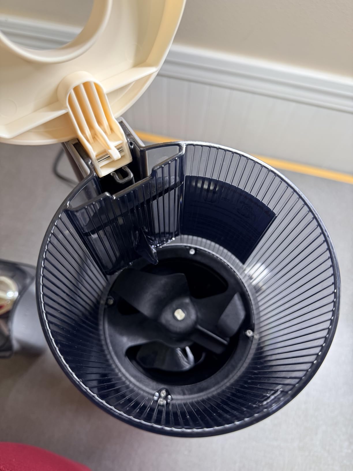 Cold Press Juicer, Auto Feed & Pre-cut, 55 RPM Slow Masticating High Juice Yield Juicer Machines, Easy to Clean, 5.3 Cold Press Juicer, Auto Feed & Pre-cut, 55 RPM Slow Masticating High Juice Yield Juicer Machines, Easy to Clean, 5.3